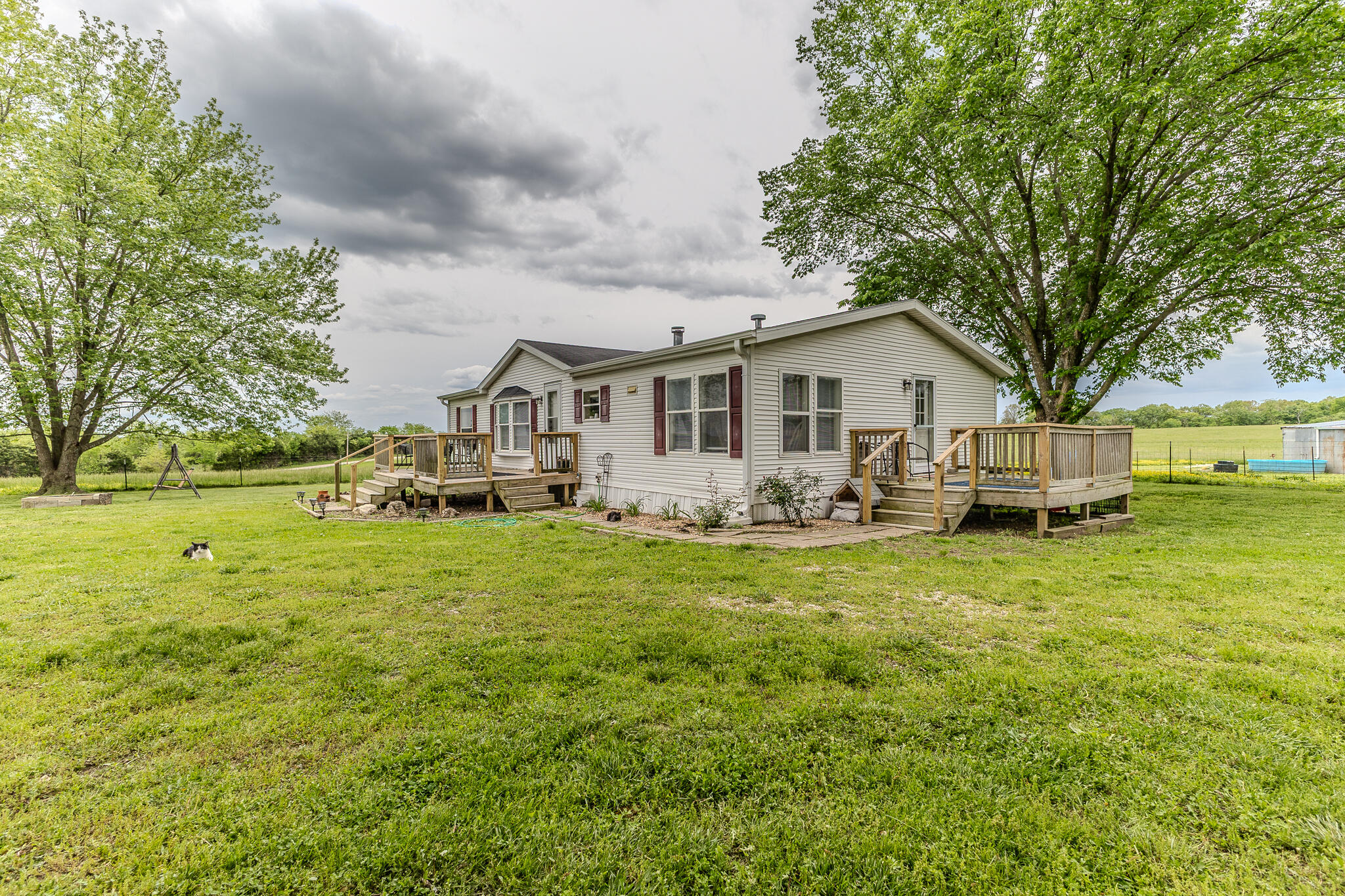 27 State Road West Property Photo 4
