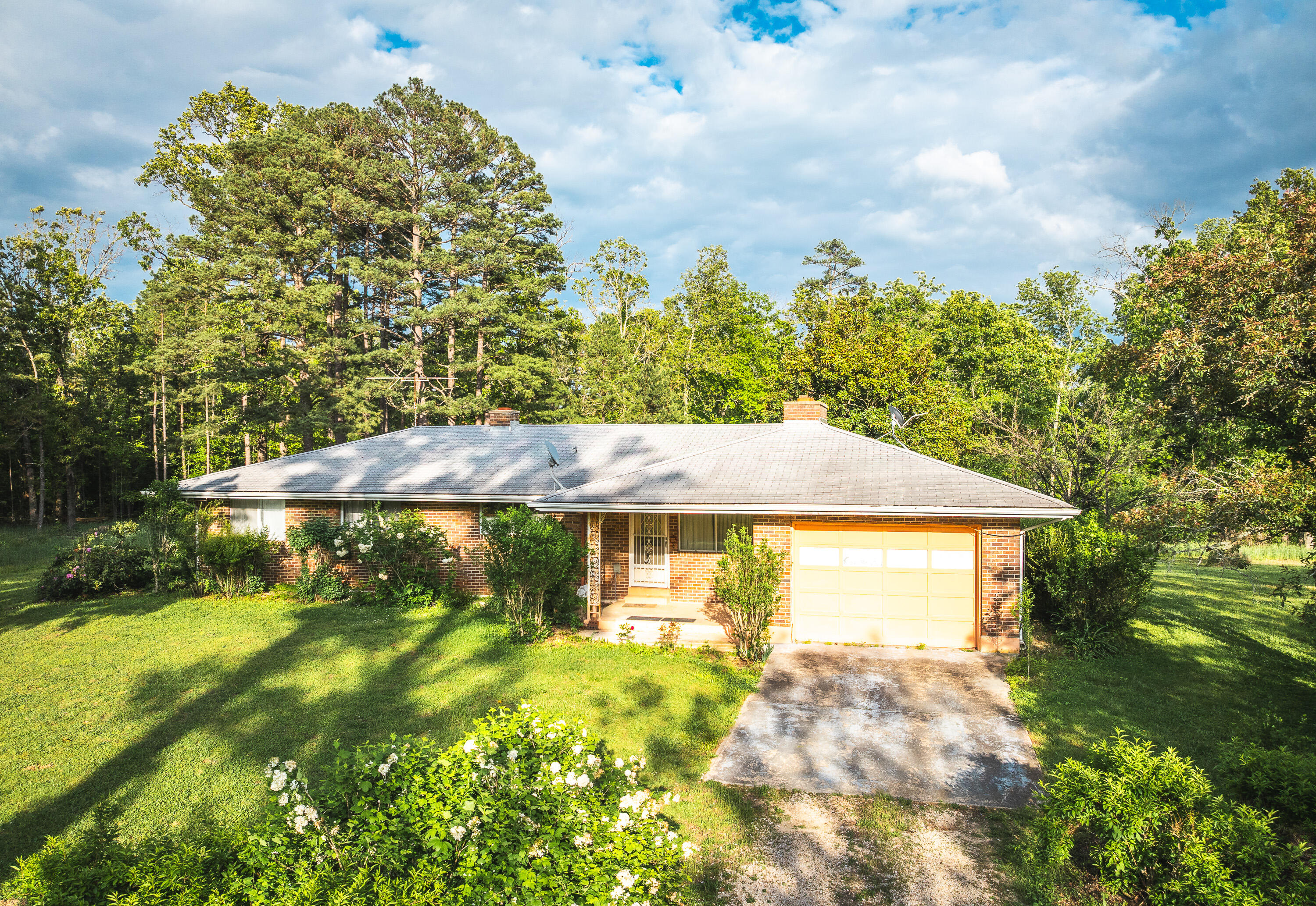 8214 County Road 563 Property Photo 6