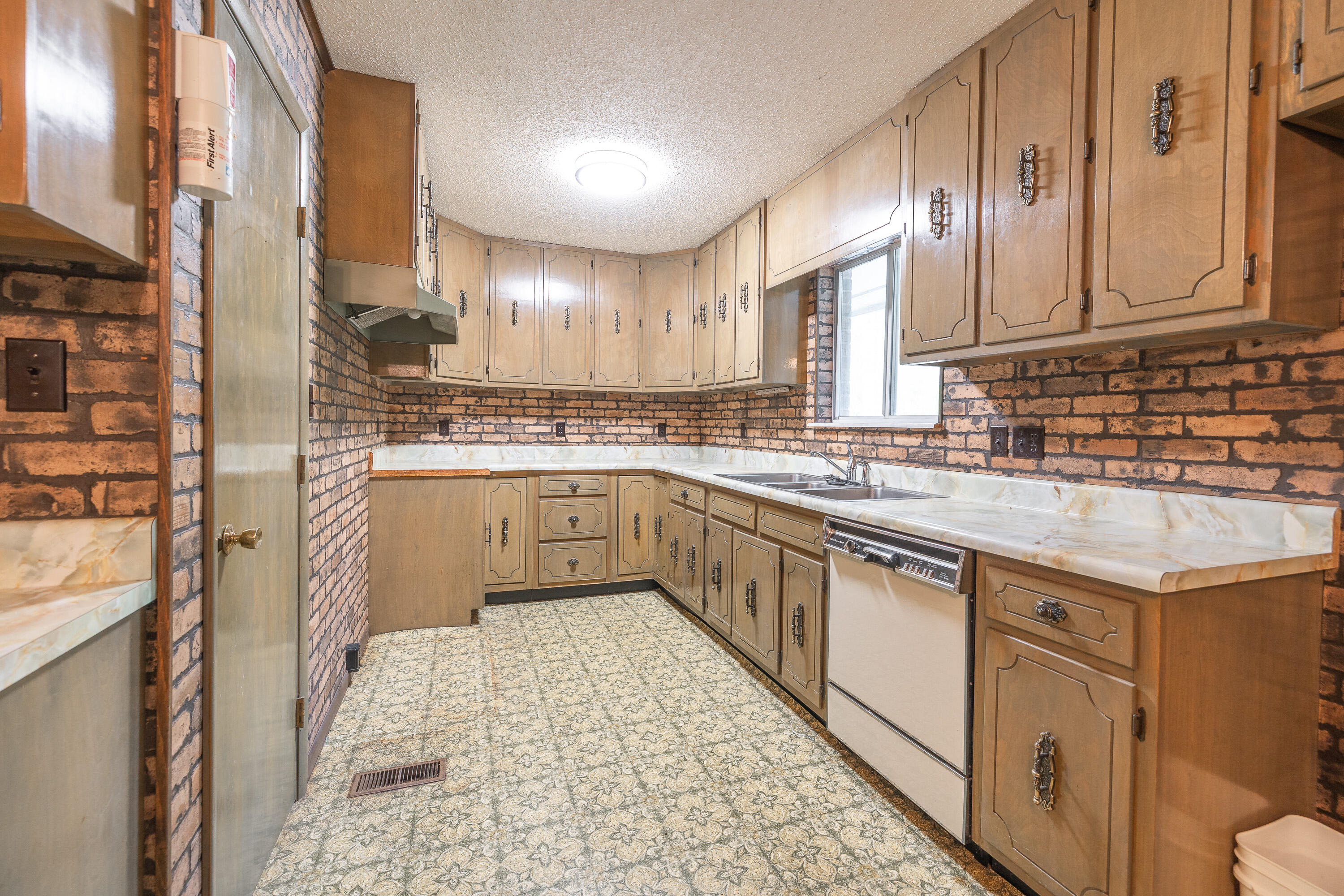 8214 County Road 563 Property Photo 13