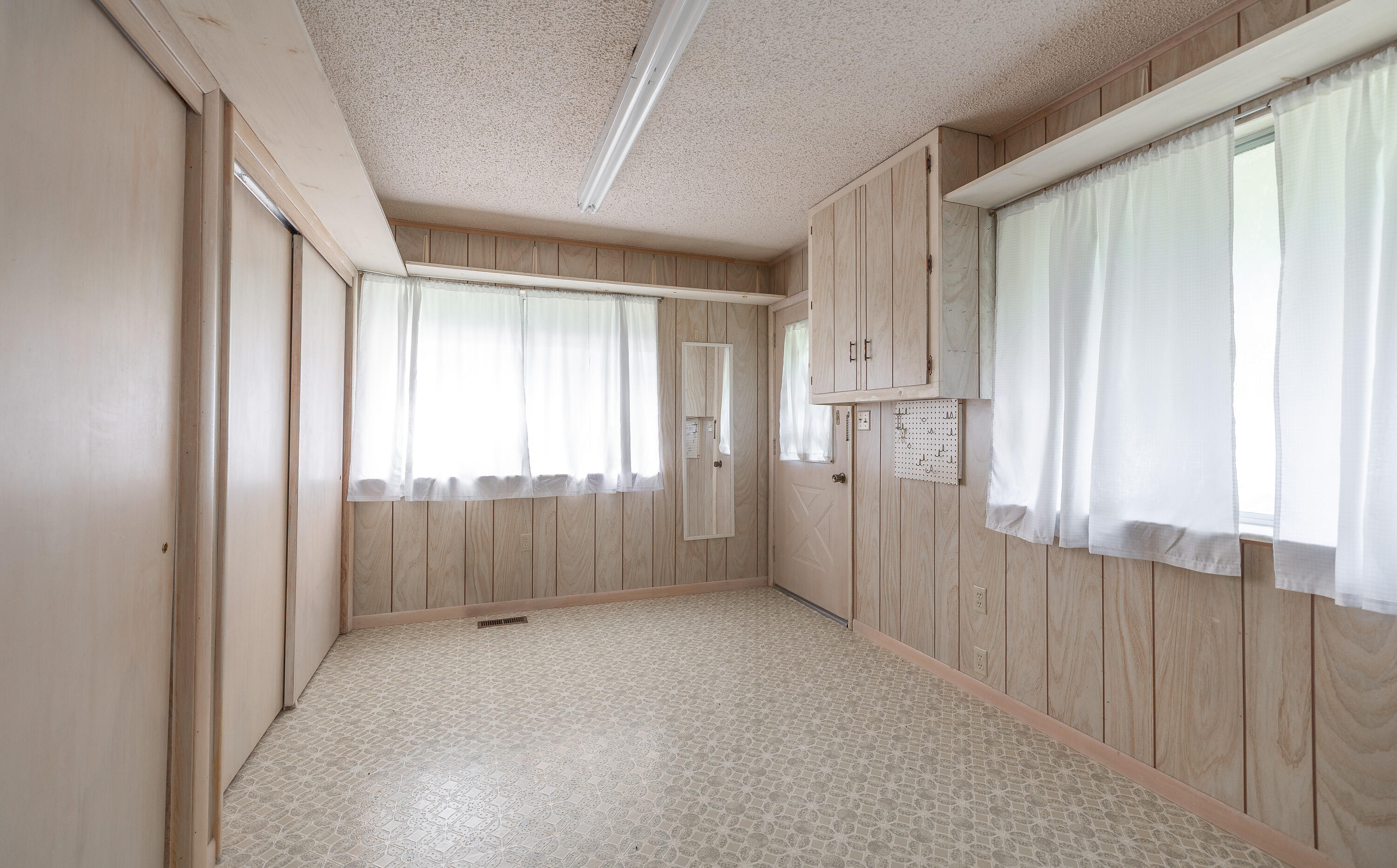8214 County Road 563 Property Photo 22