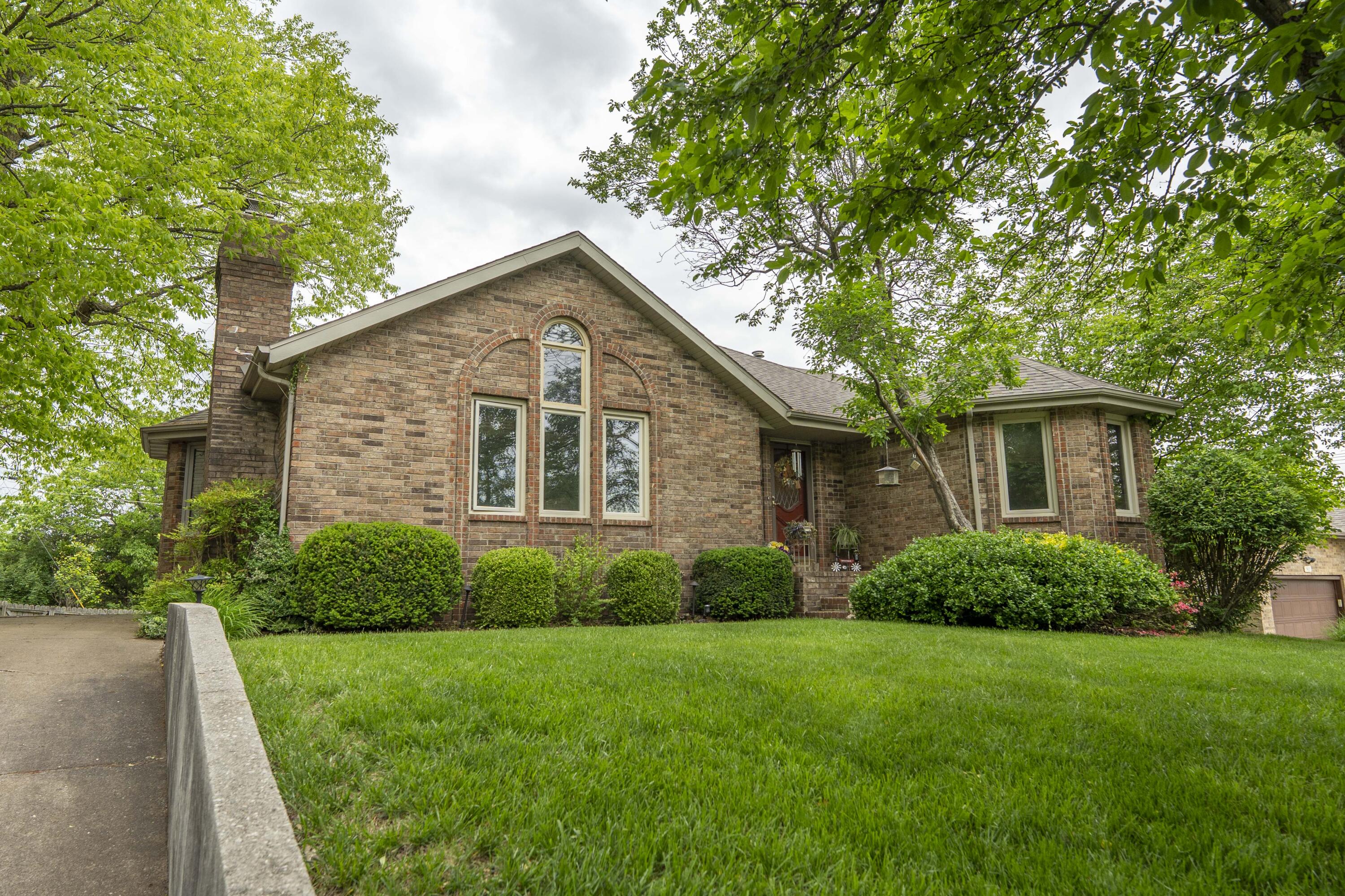 5425 South Westwood Avenue Property Photo 1
