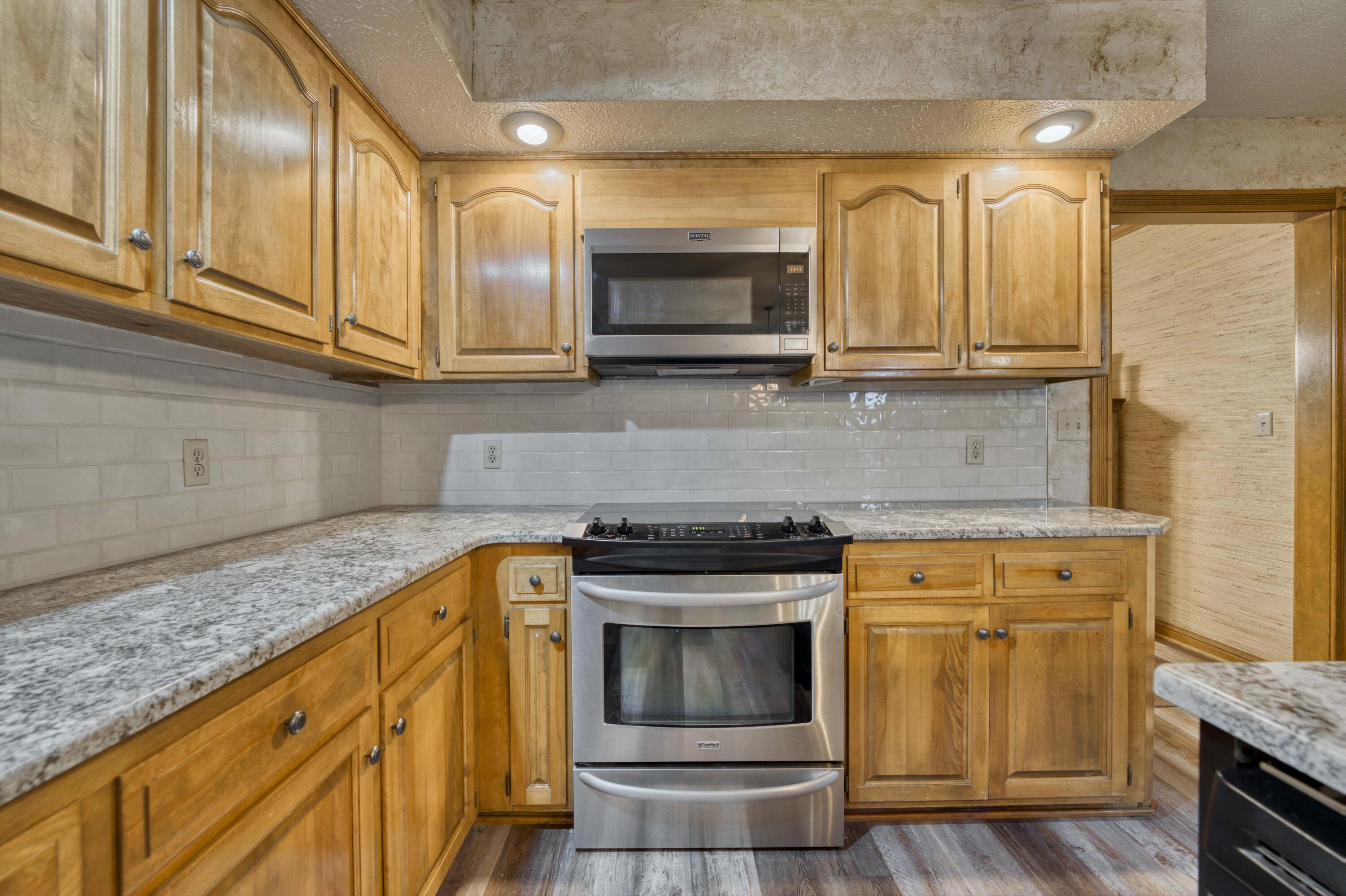 5425 South Westwood Avenue Property Photo 16