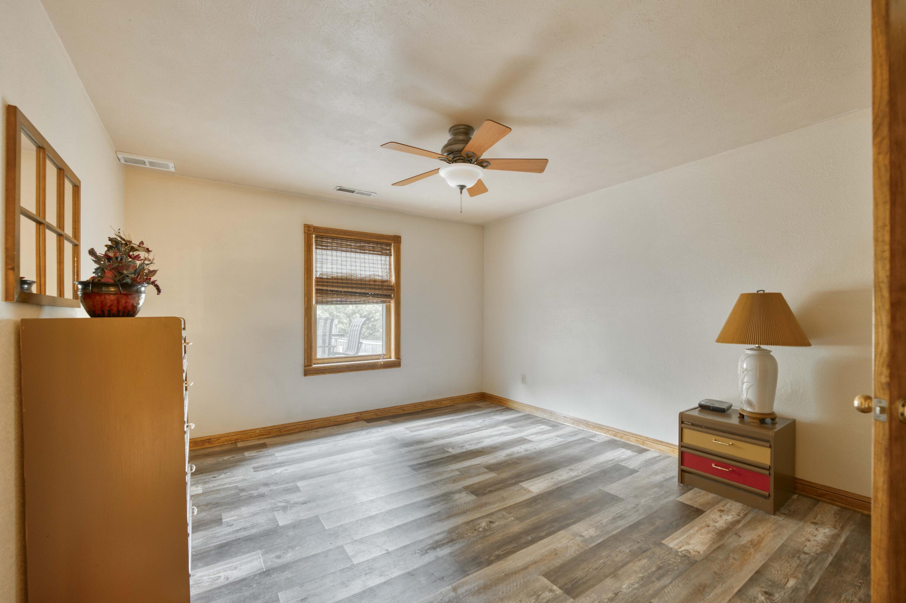 5425 South Westwood Avenue Property Photo 38