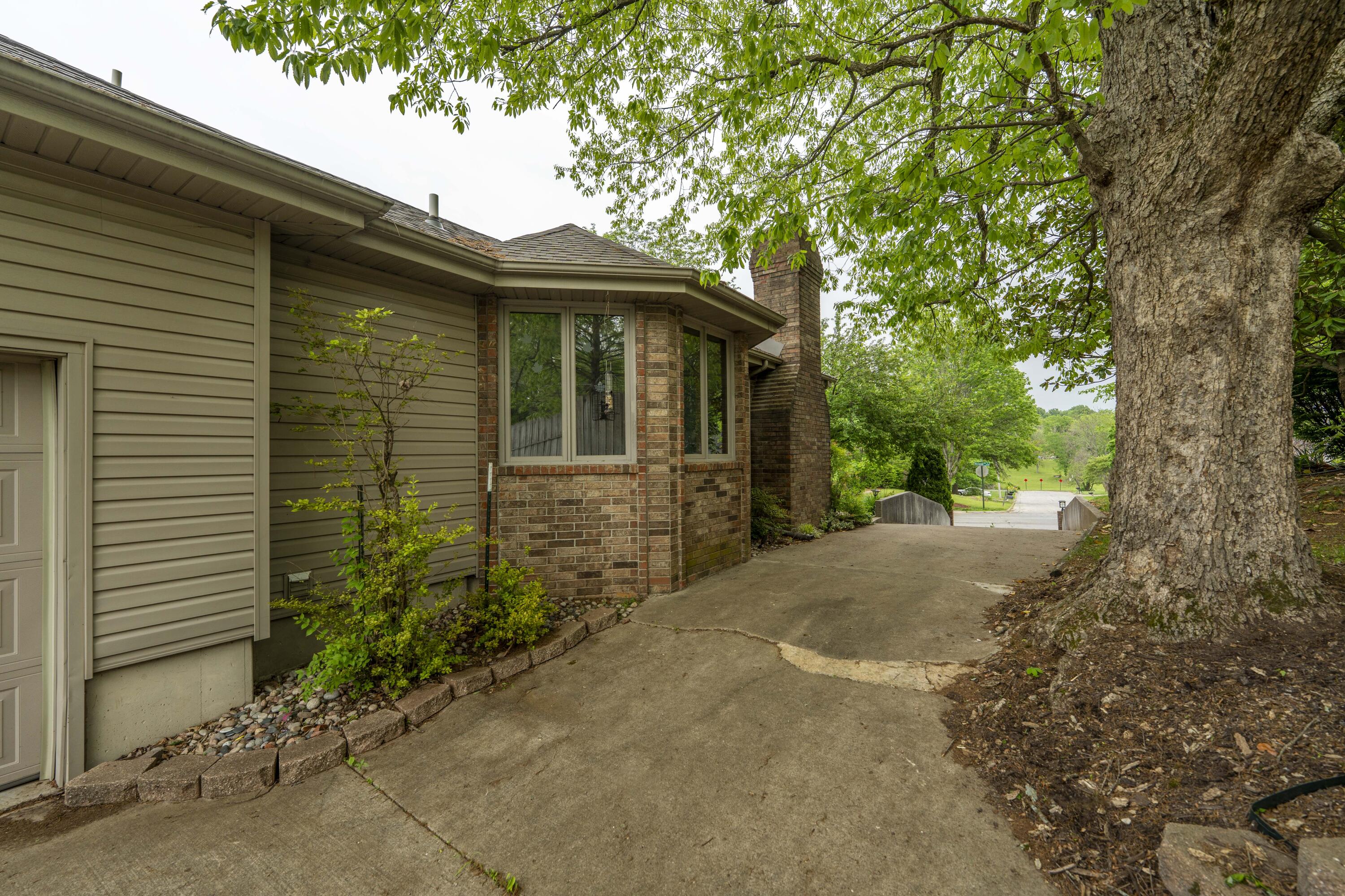 5425 South Westwood Avenue Property Photo 49