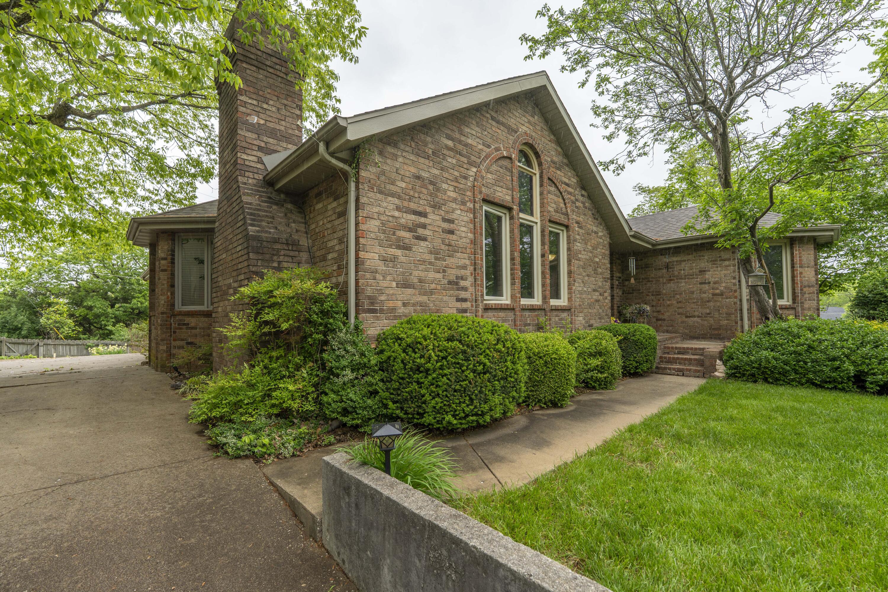 5425 South Westwood Avenue Property Photo 52