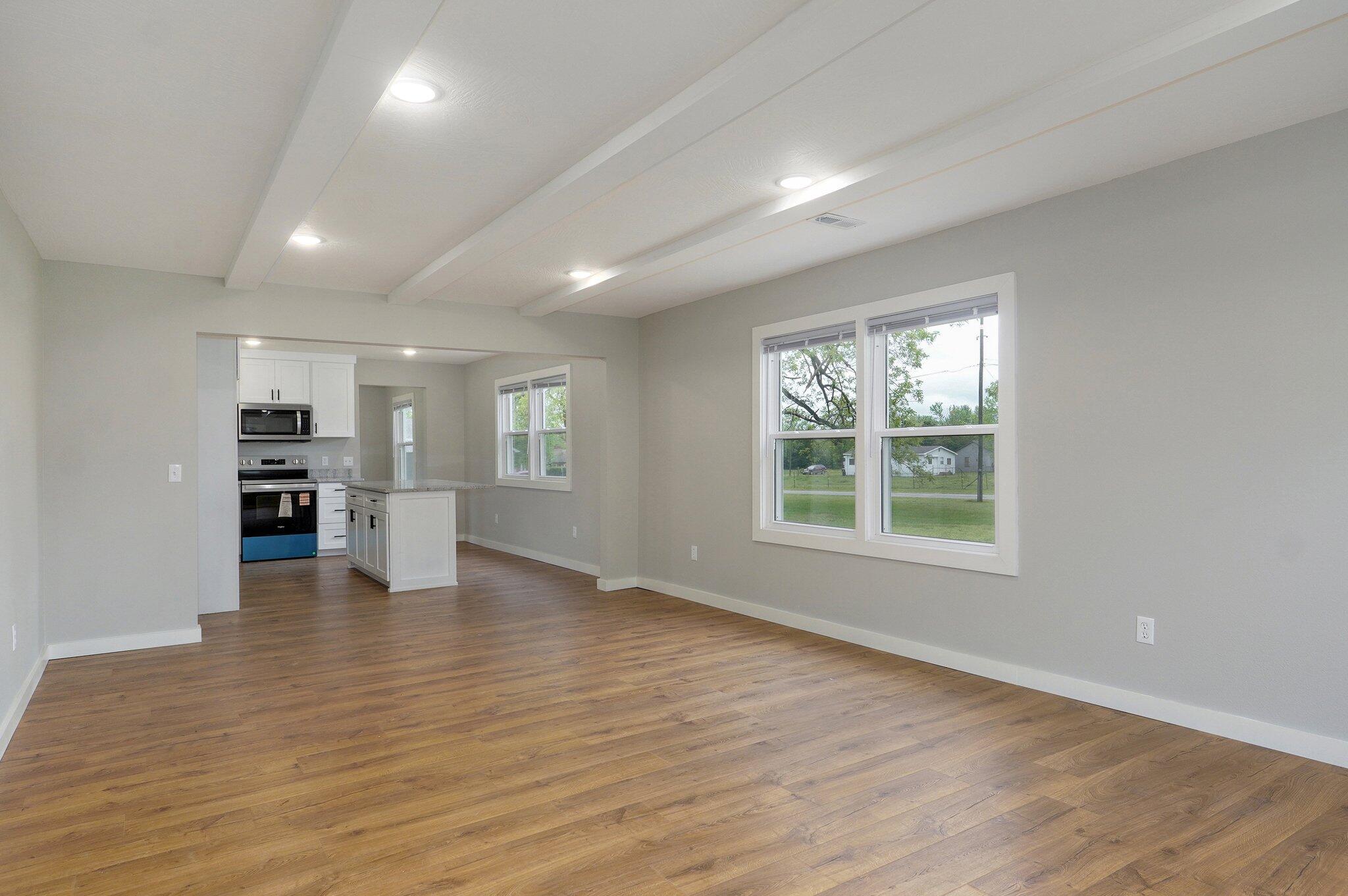 610 Chicago Avenue Property Photo 5