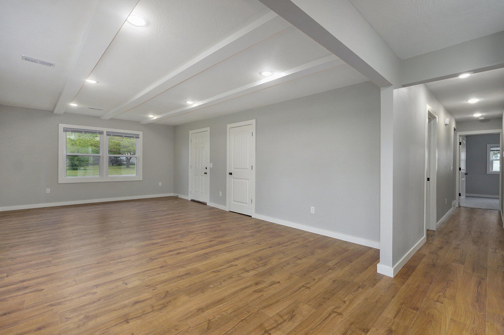 610 Chicago Avenue Property Photo 8