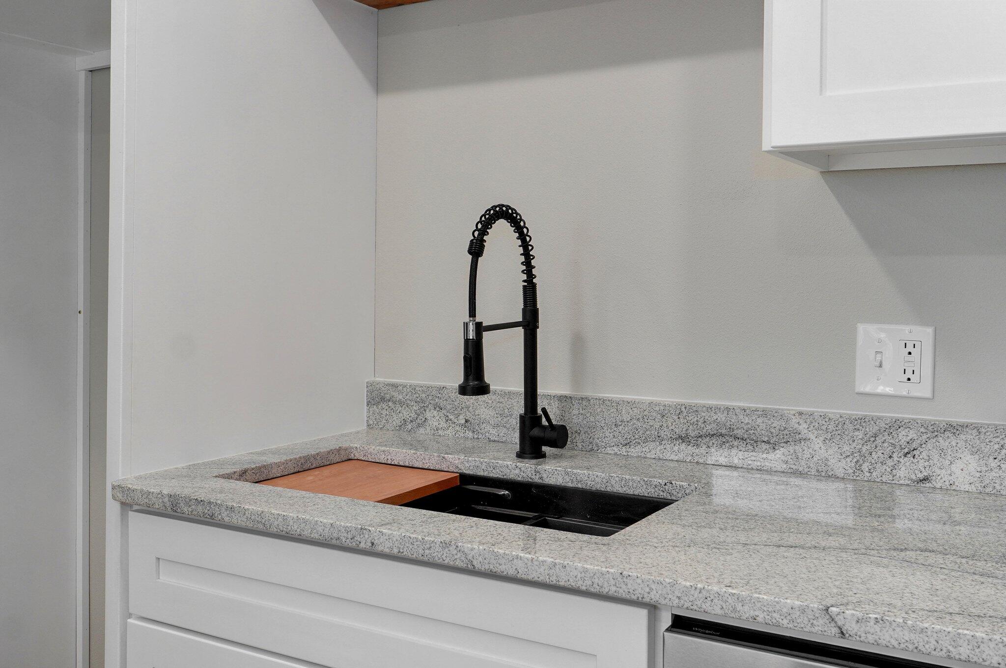 610 Chicago Avenue Property Photo 10