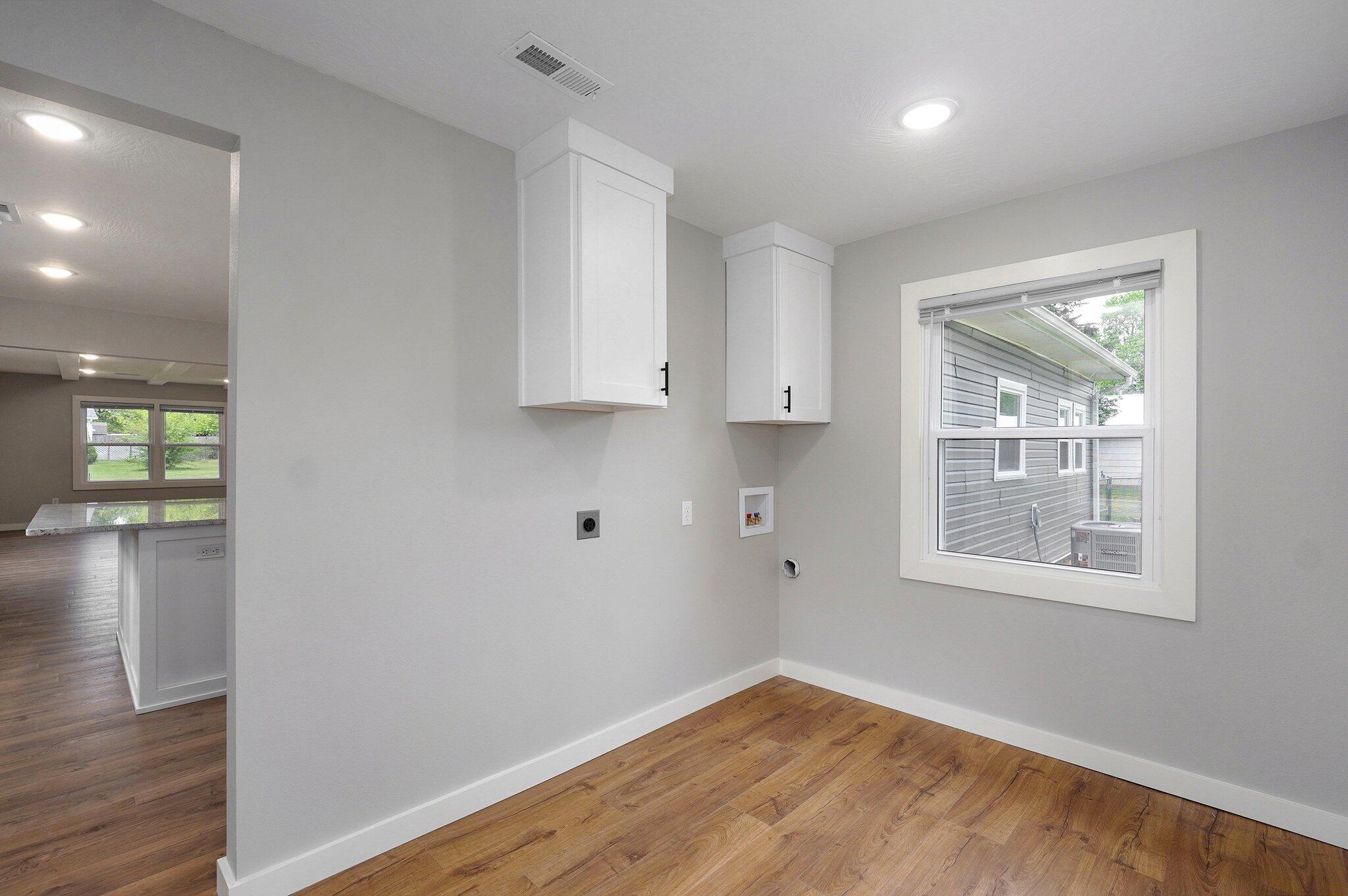 610 Chicago Avenue Property Photo 13