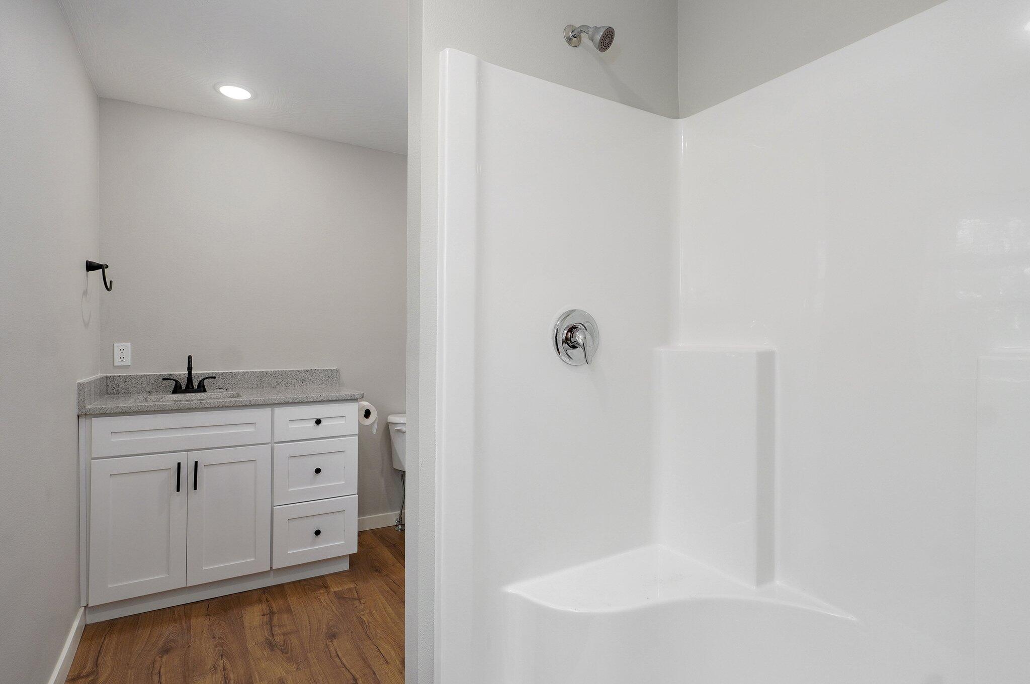 610 Chicago Avenue Property Photo 18