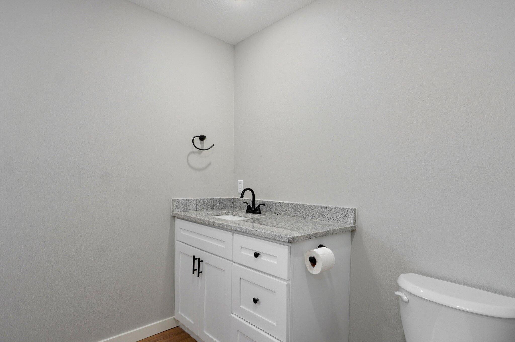 610 Chicago Avenue Property Photo 19