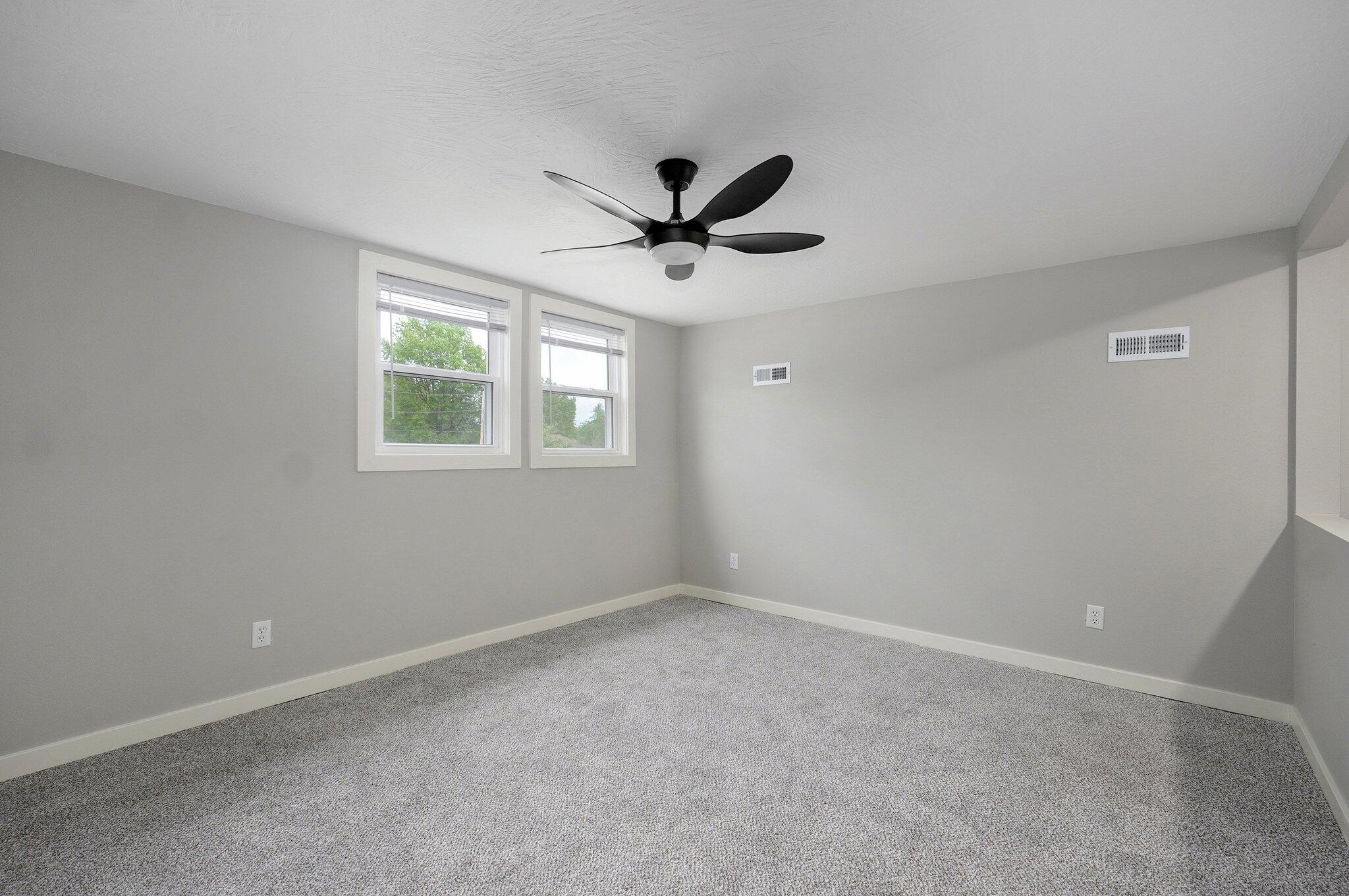 610 Chicago Avenue Property Photo 25