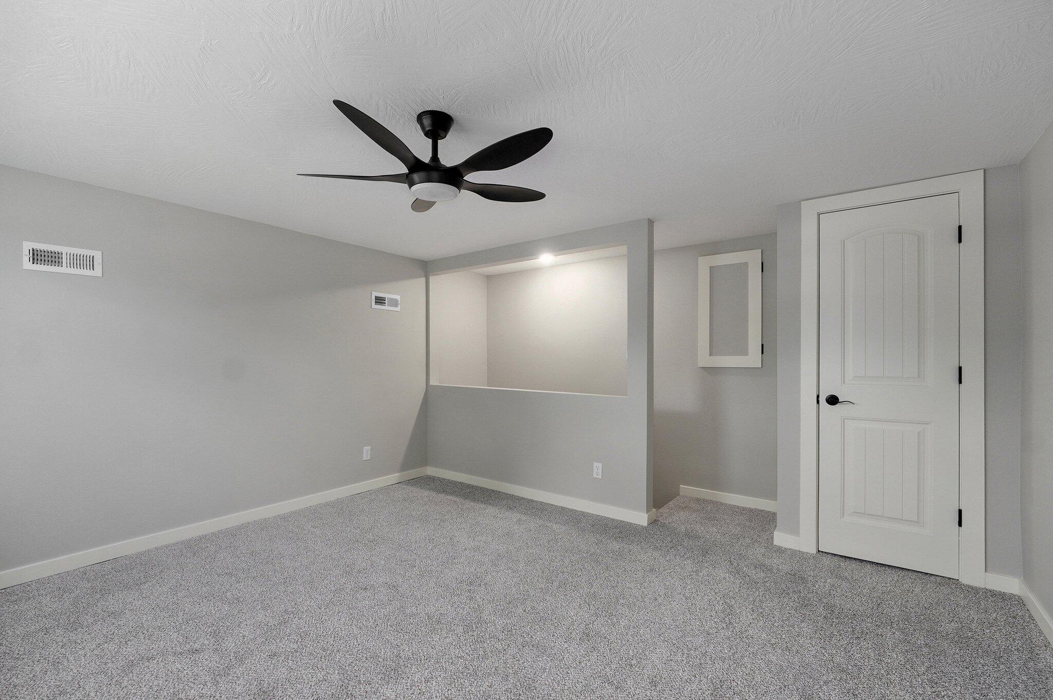 610 Chicago Avenue Property Photo 26