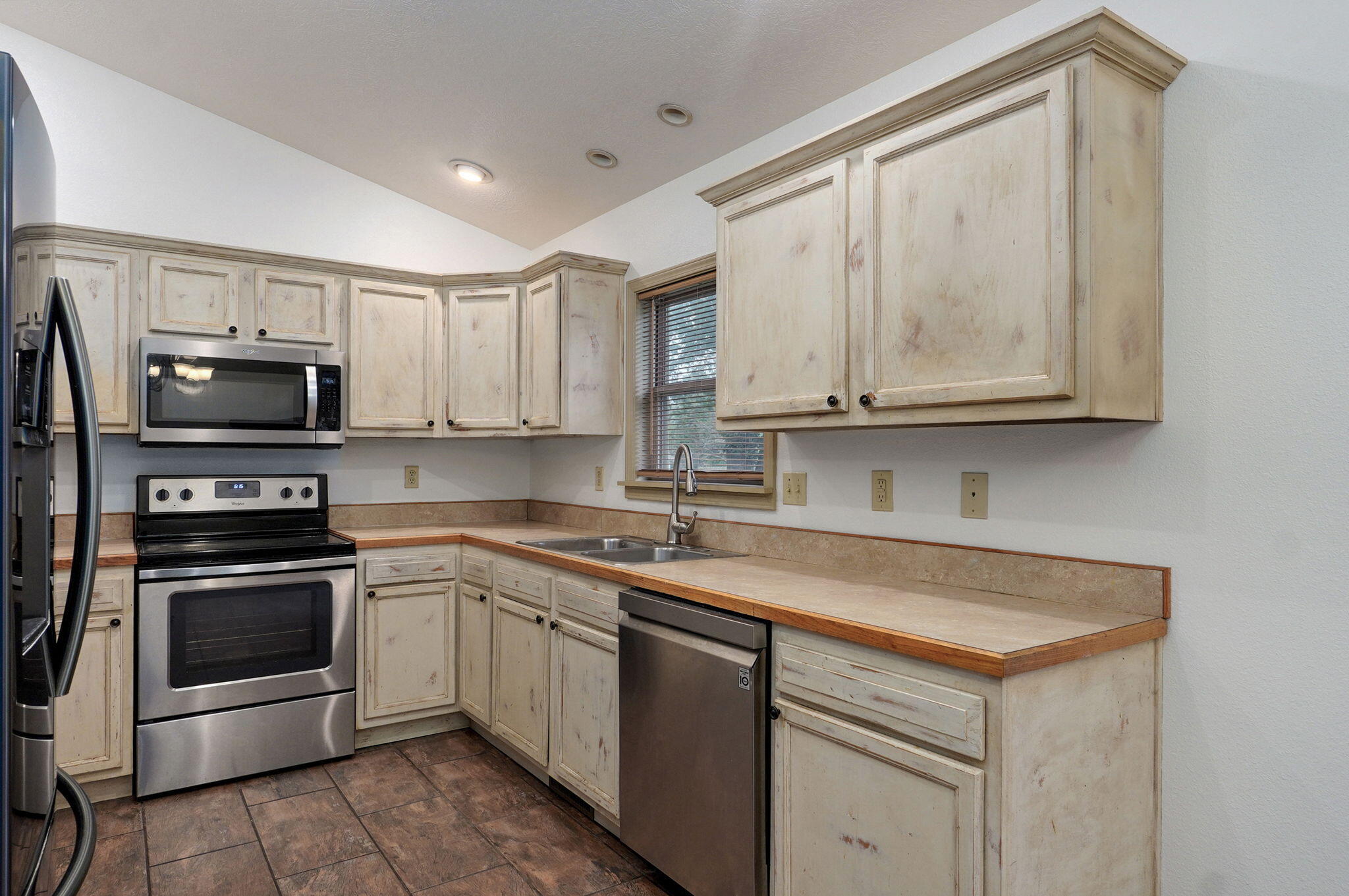 305 North Fairway Avenue Property Photo 13