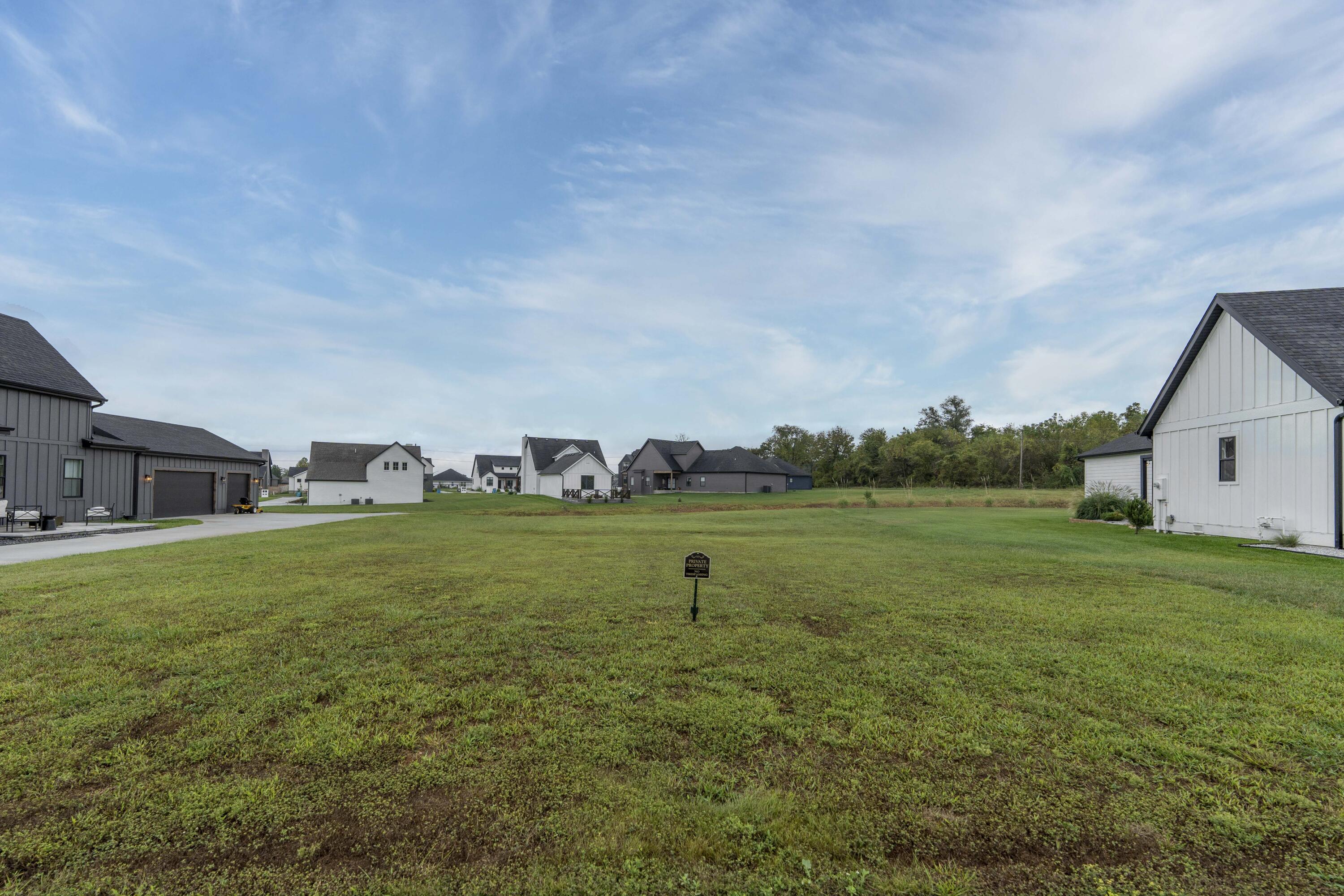 952 East Valley Trail Drive Property Photo 1