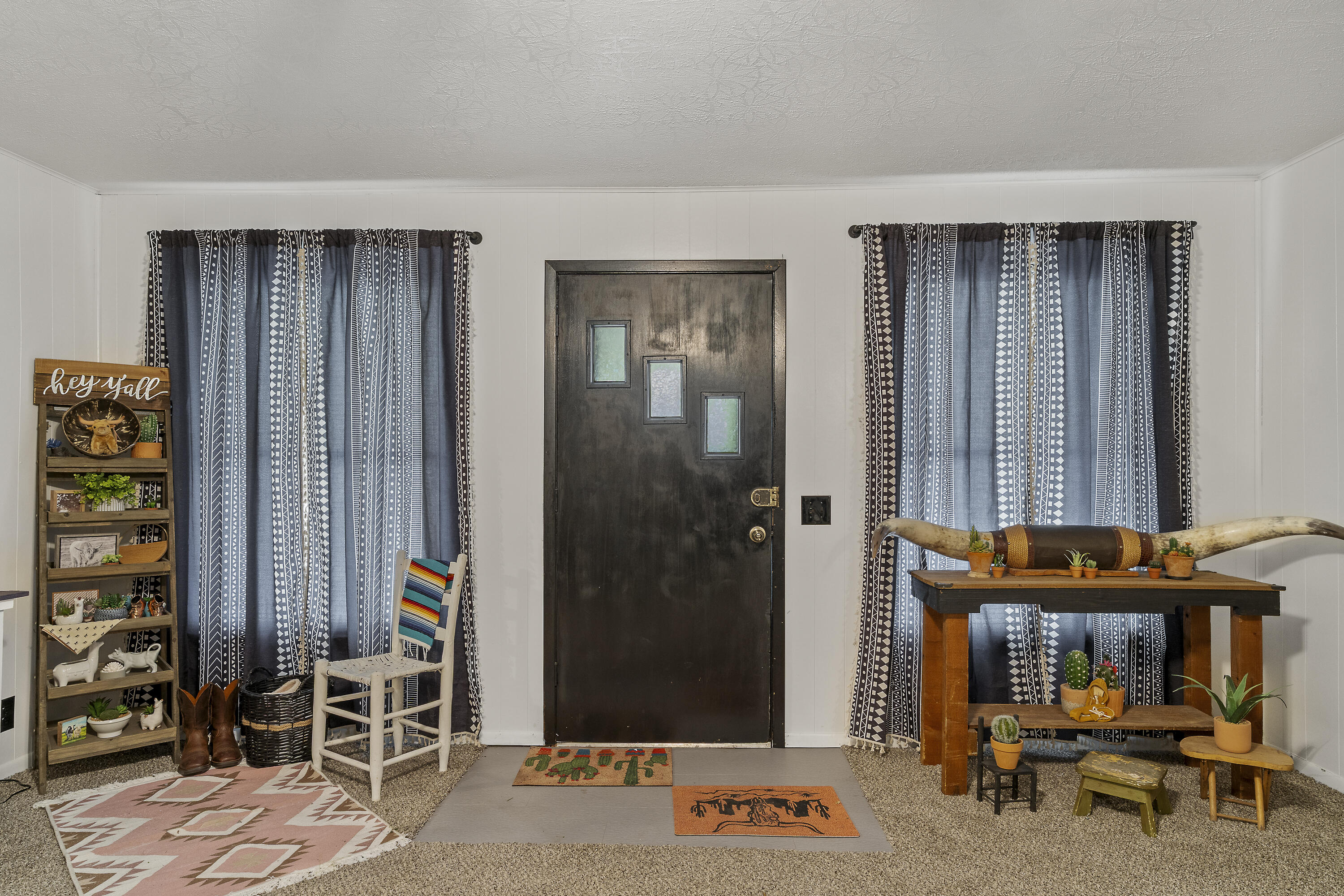 311 South Center Street Property Photo 5