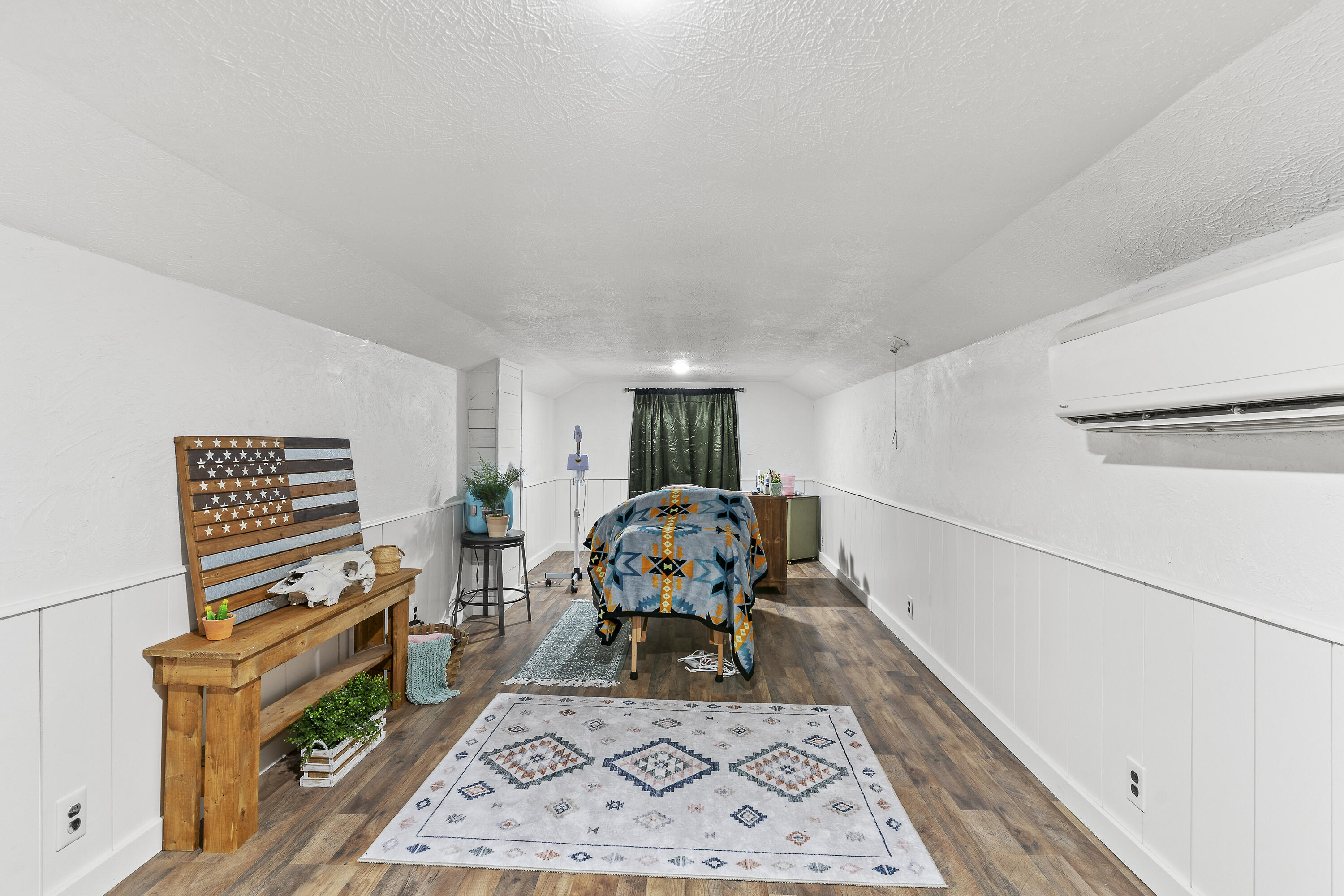 311 South Center Street Property Photo 26
