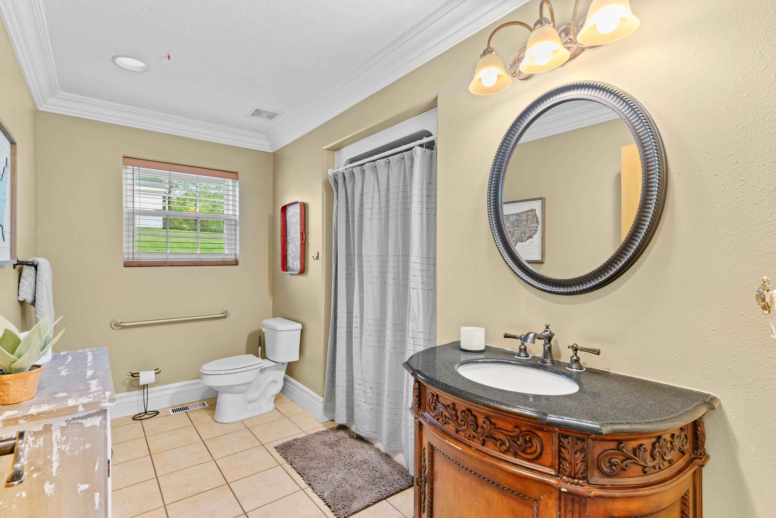 351 Deer Run Property Photo 24