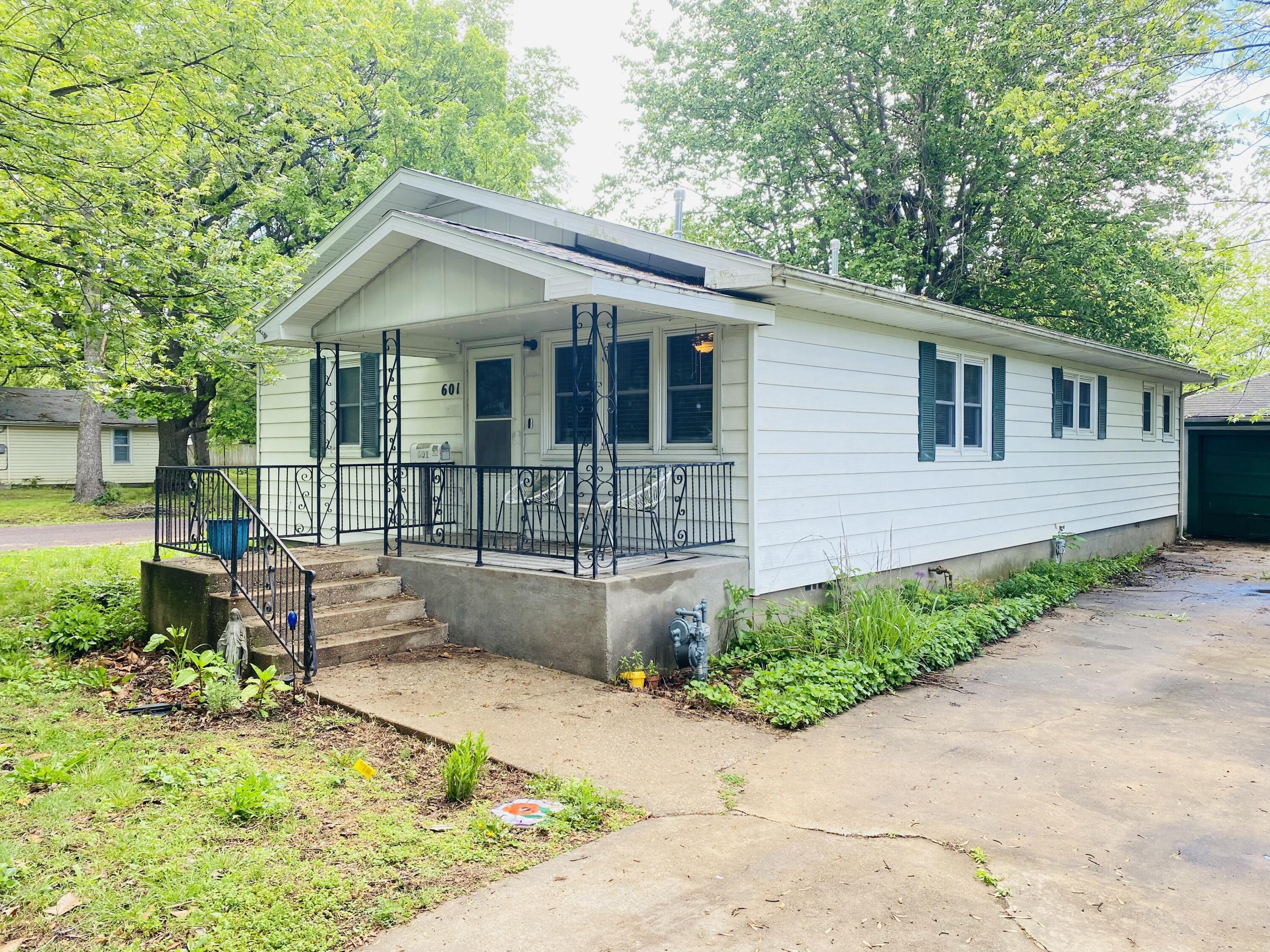 601 West Scott Street Property Photo