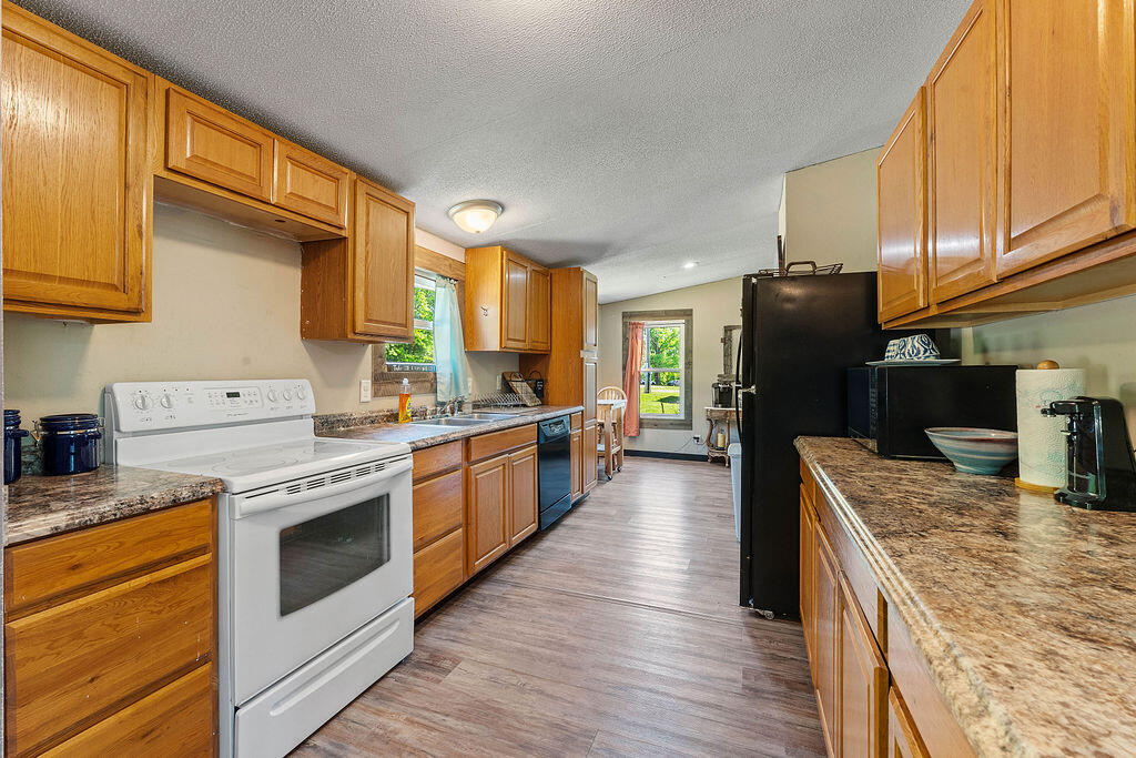 2749 Route K South Property Photo 14