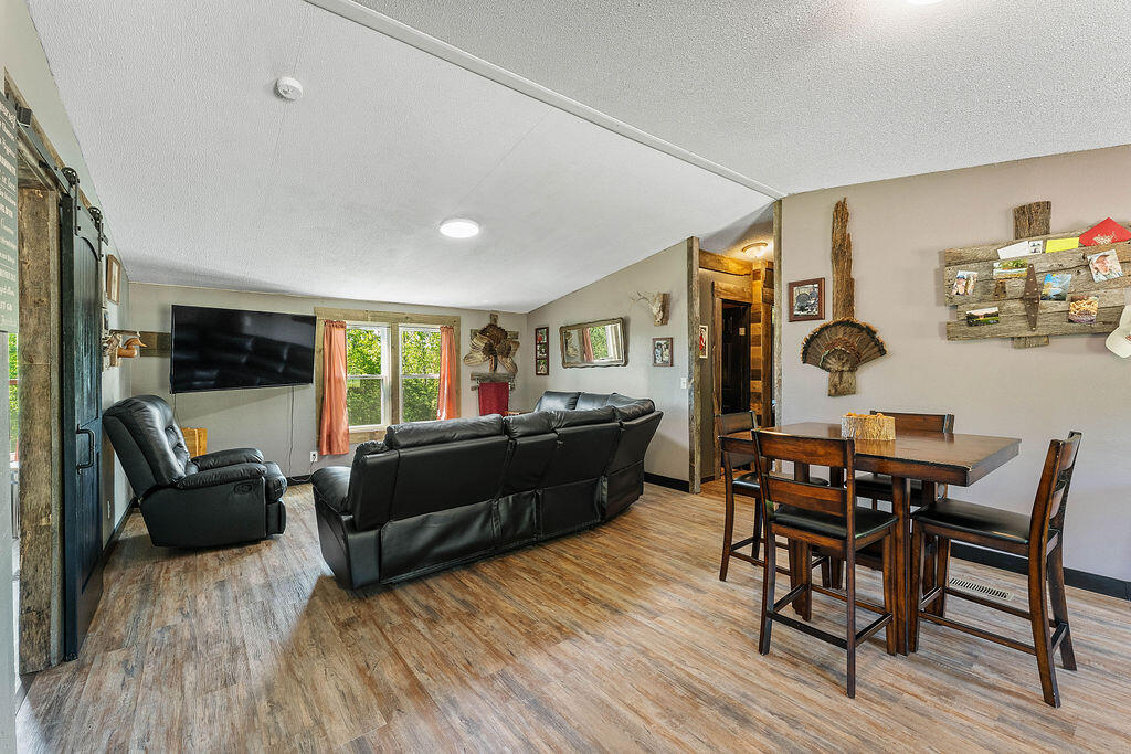 2749 Route K South Property Photo 84