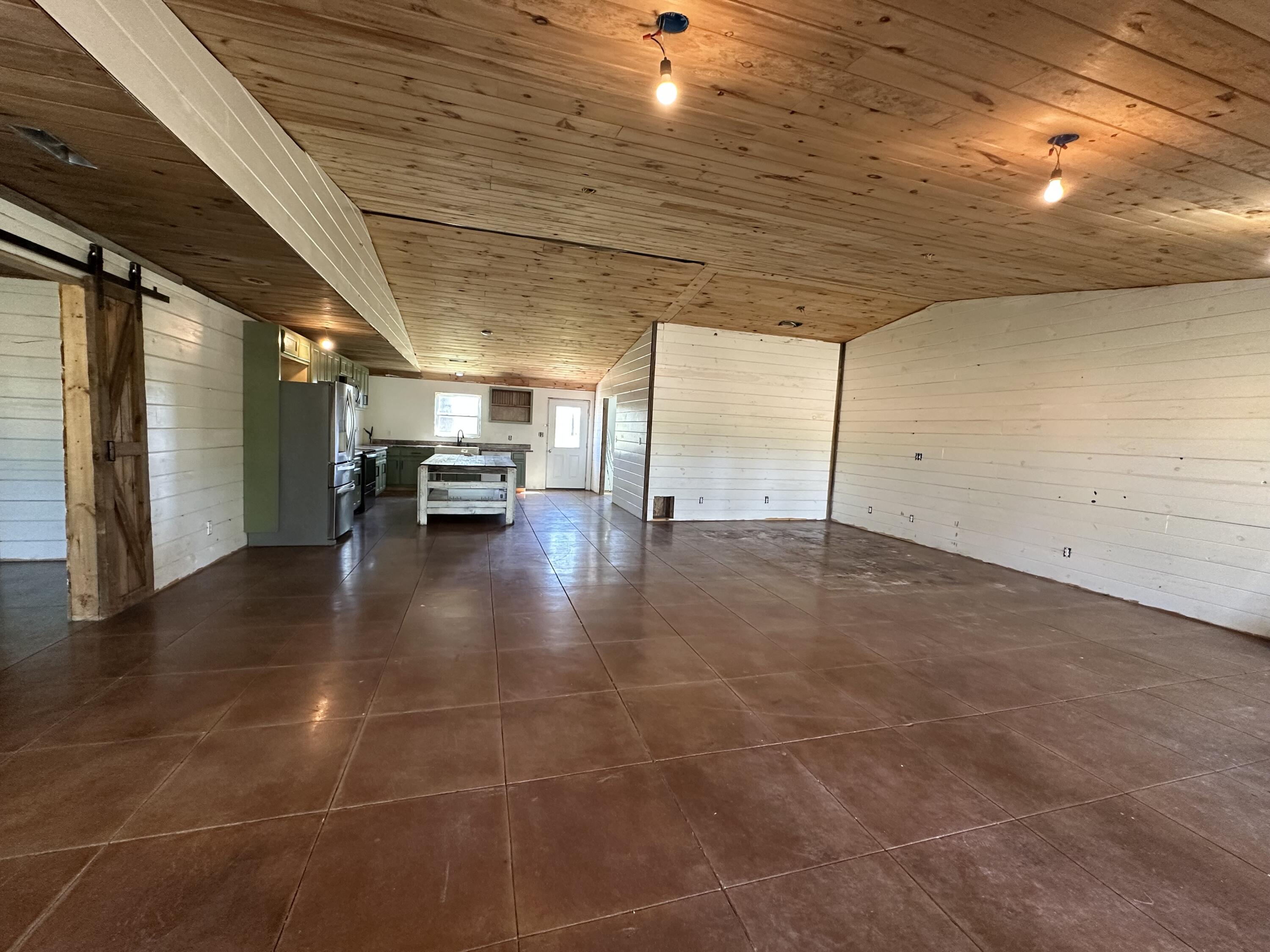 8065 Gourley Road Property Photo 7