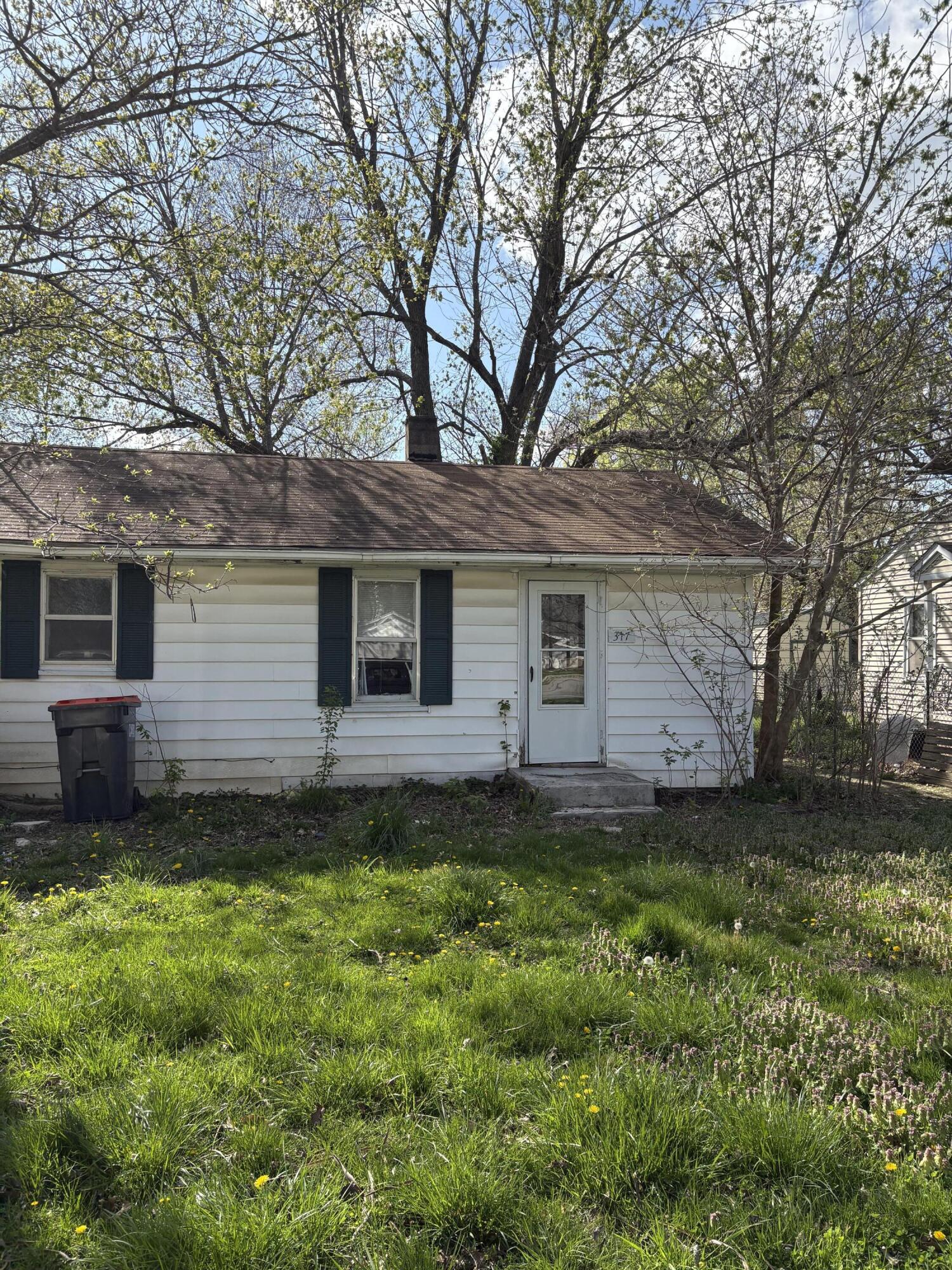 317 South Mitchell Avenue Property Photo 2
