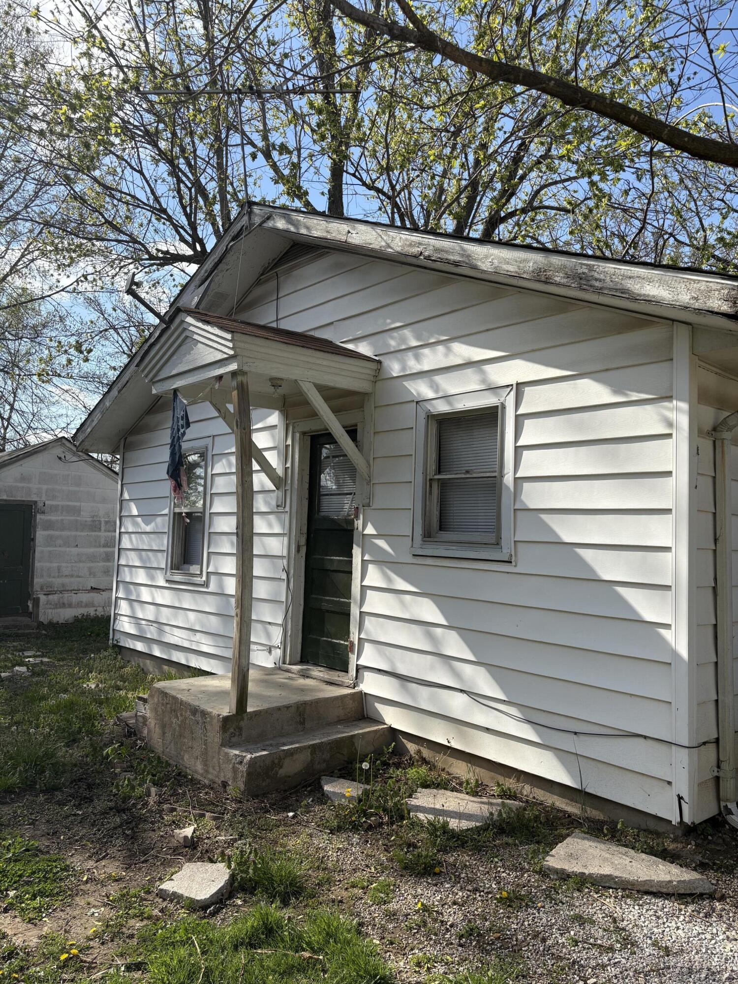 317 South Mitchell Avenue Property Photo 4