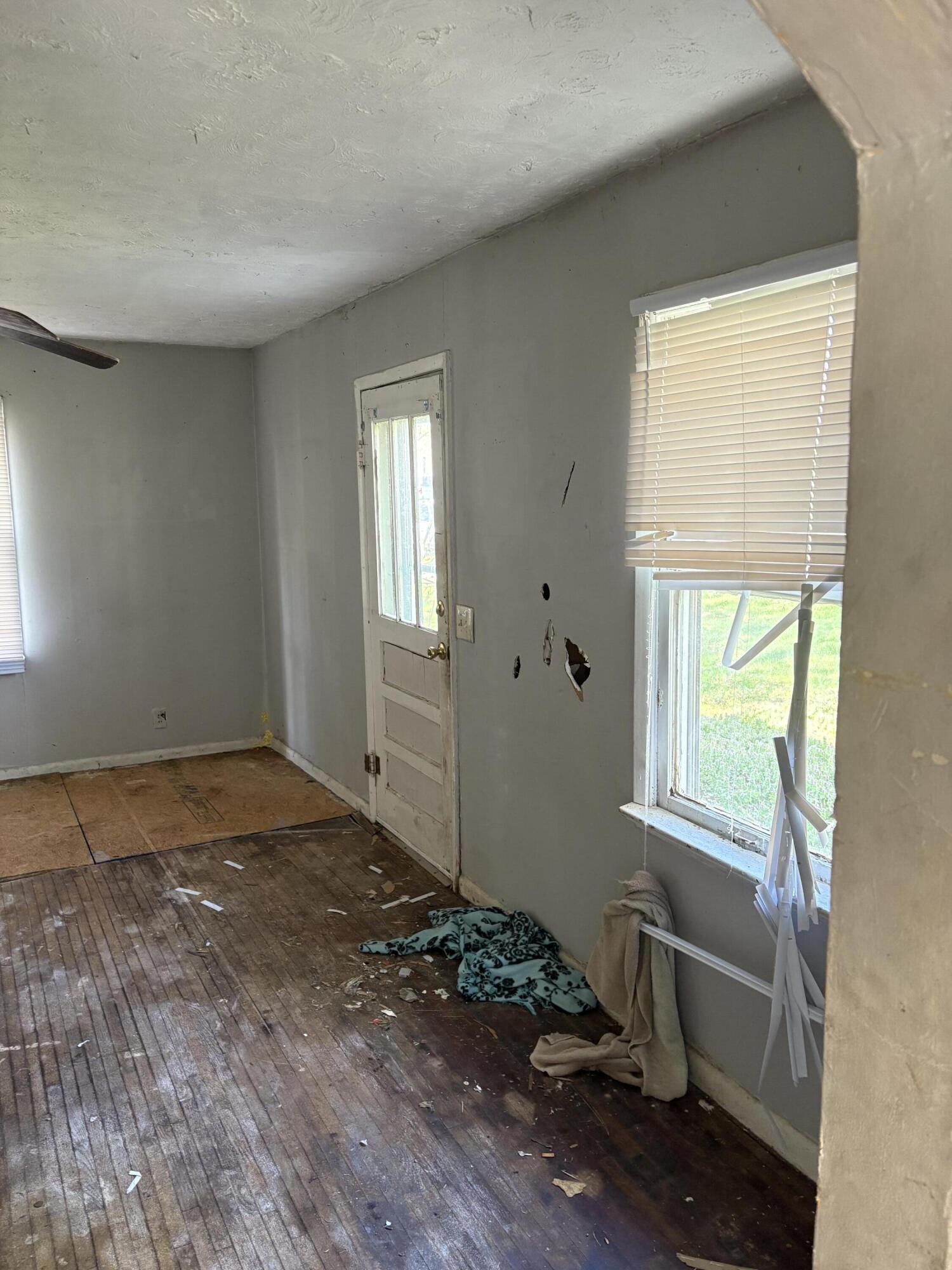 317 South Mitchell Avenue Property Photo 7