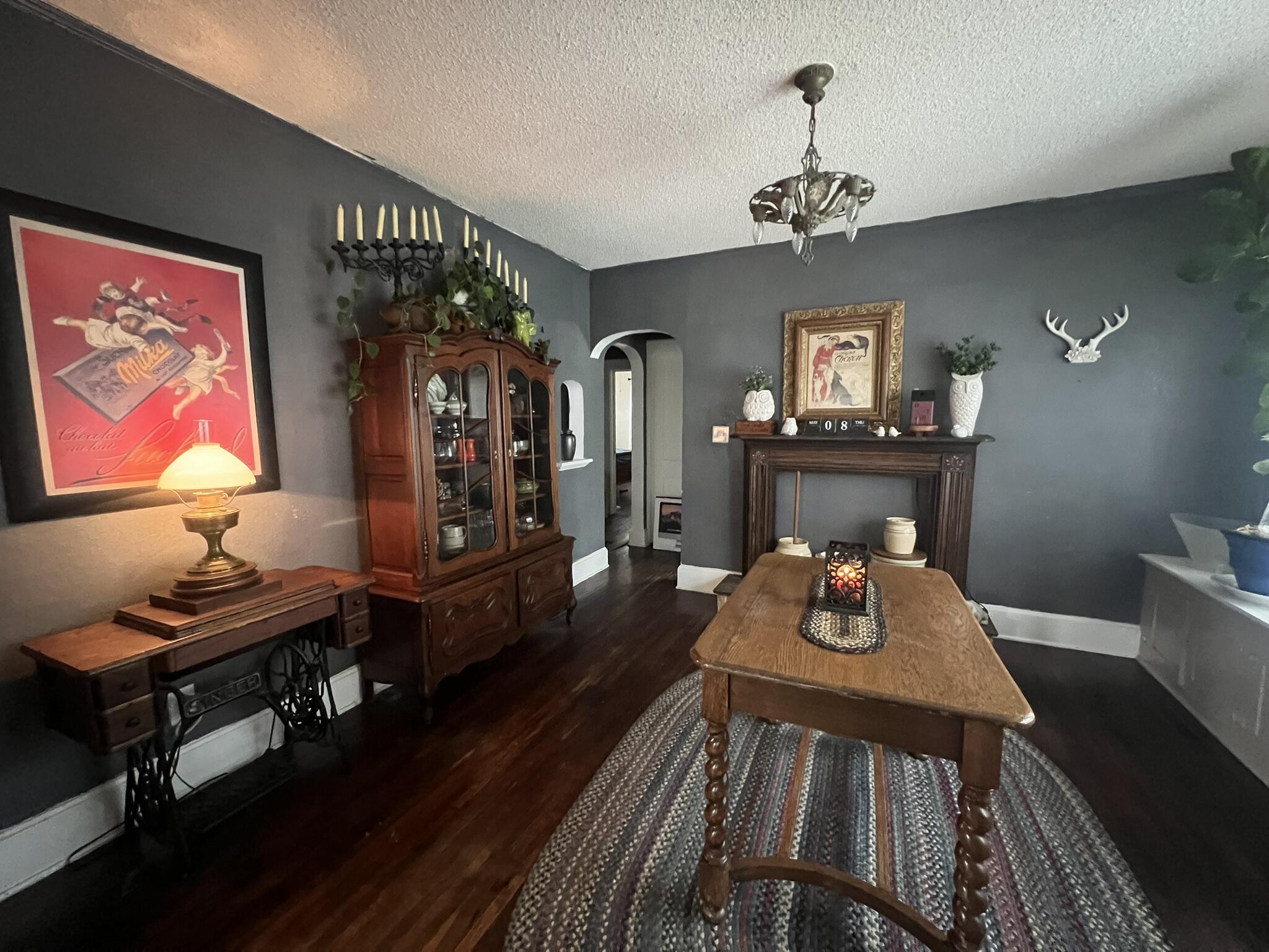 305 West Jefferson Street Property Photo 5