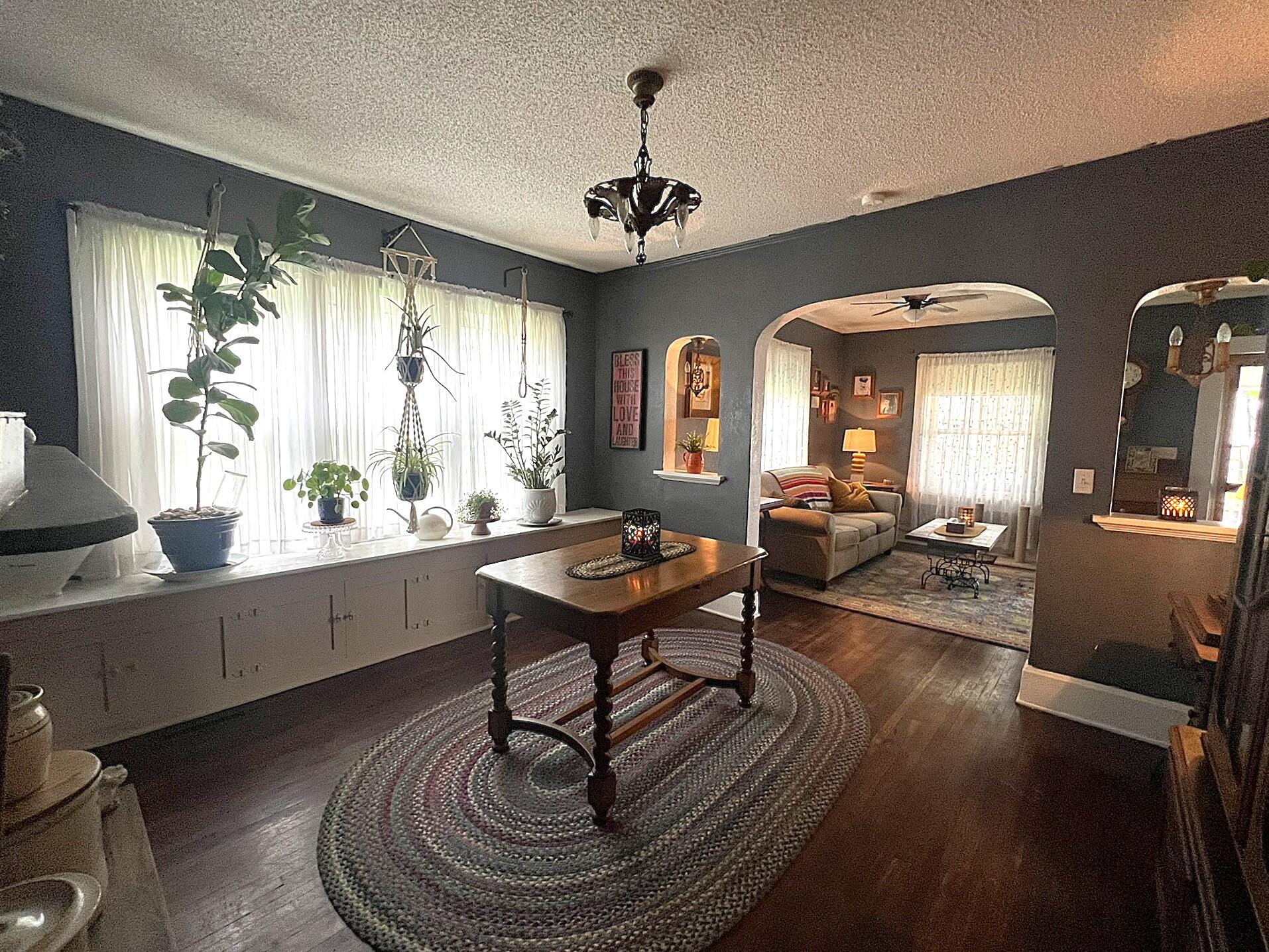 305 West Jefferson Street Property Photo 6