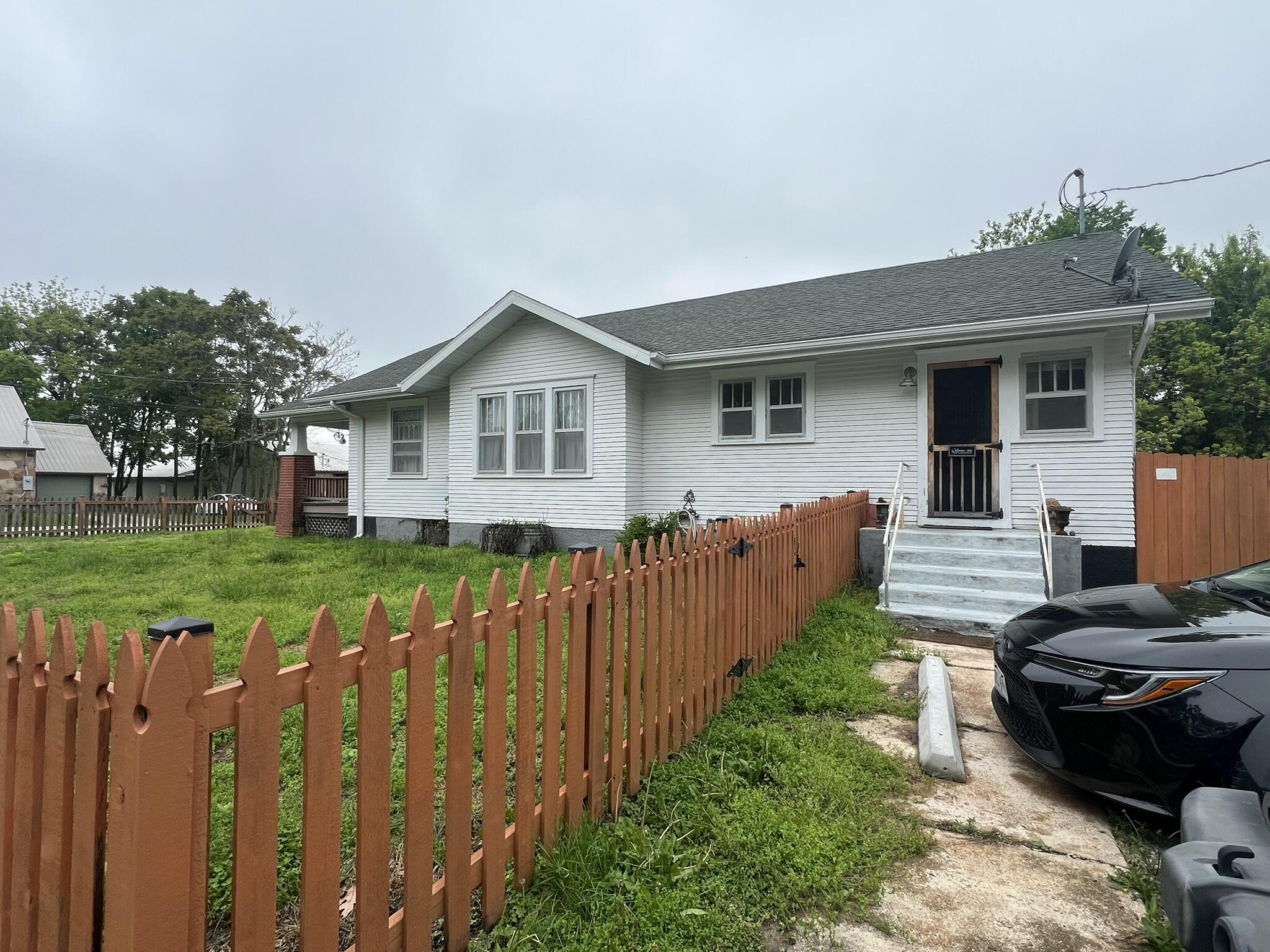 305 West Jefferson Street Property Photo 28