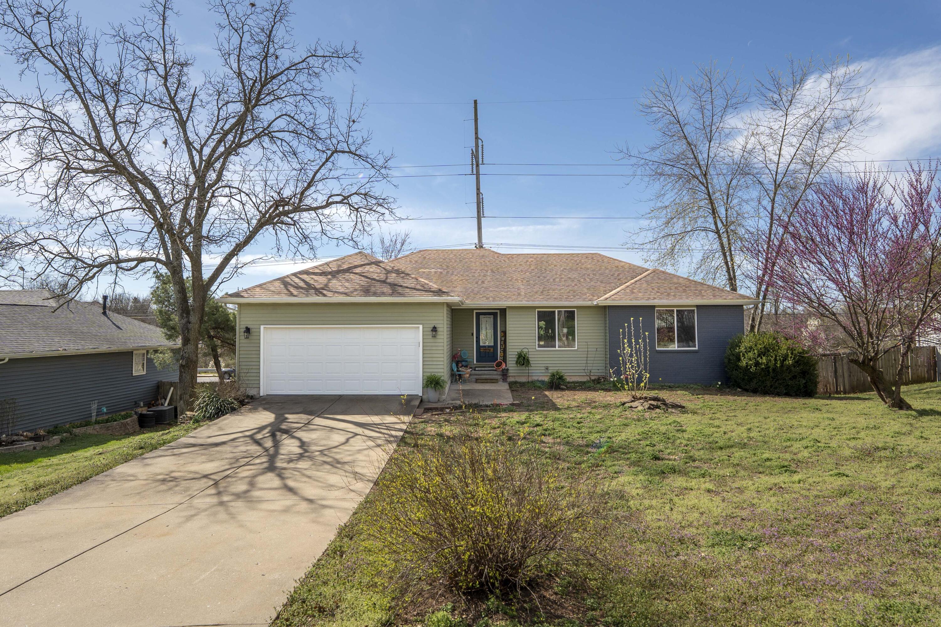 3878 West Cambridge Street Property Photo 1