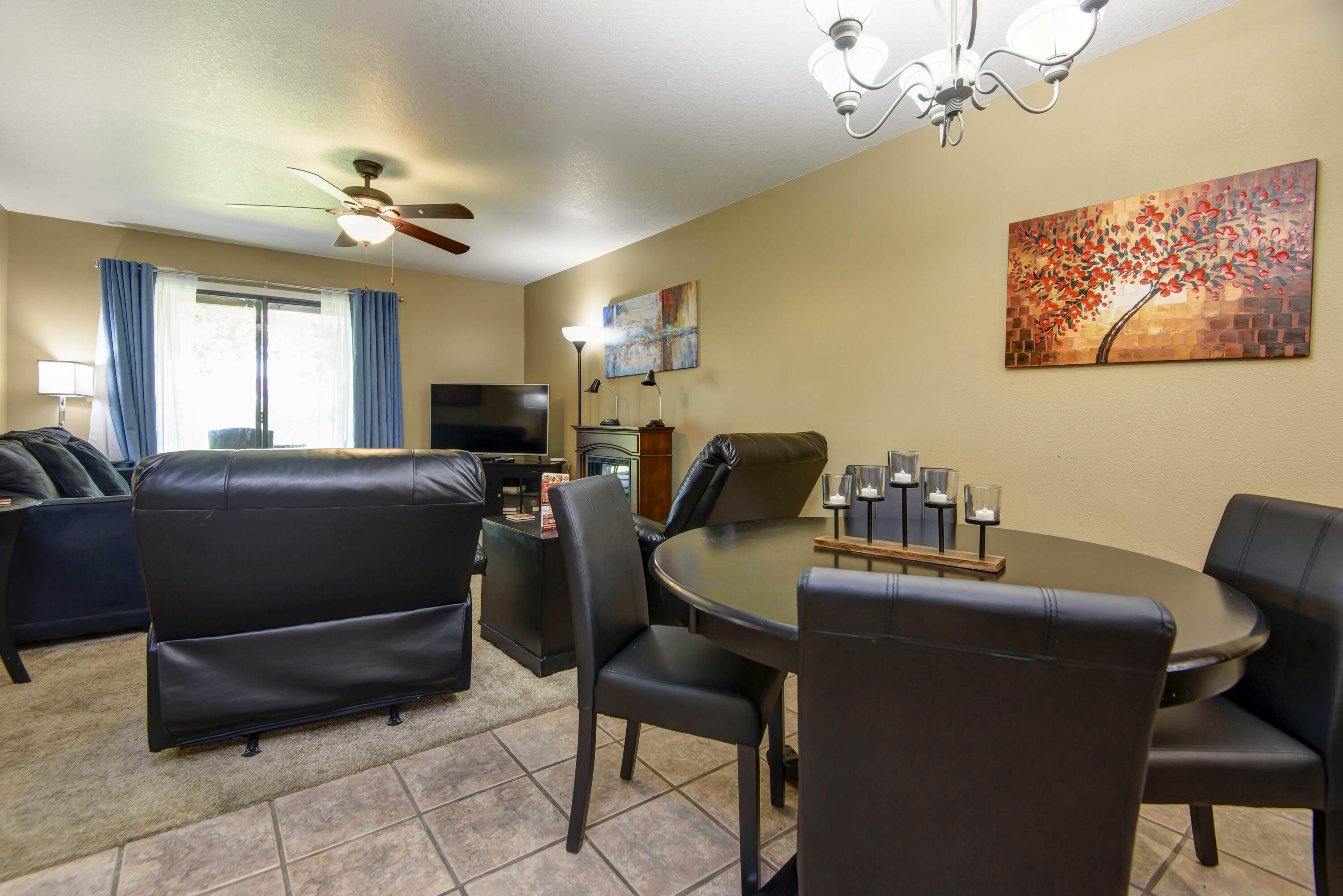 186 Bunker Ridge Drive Property Photo 2