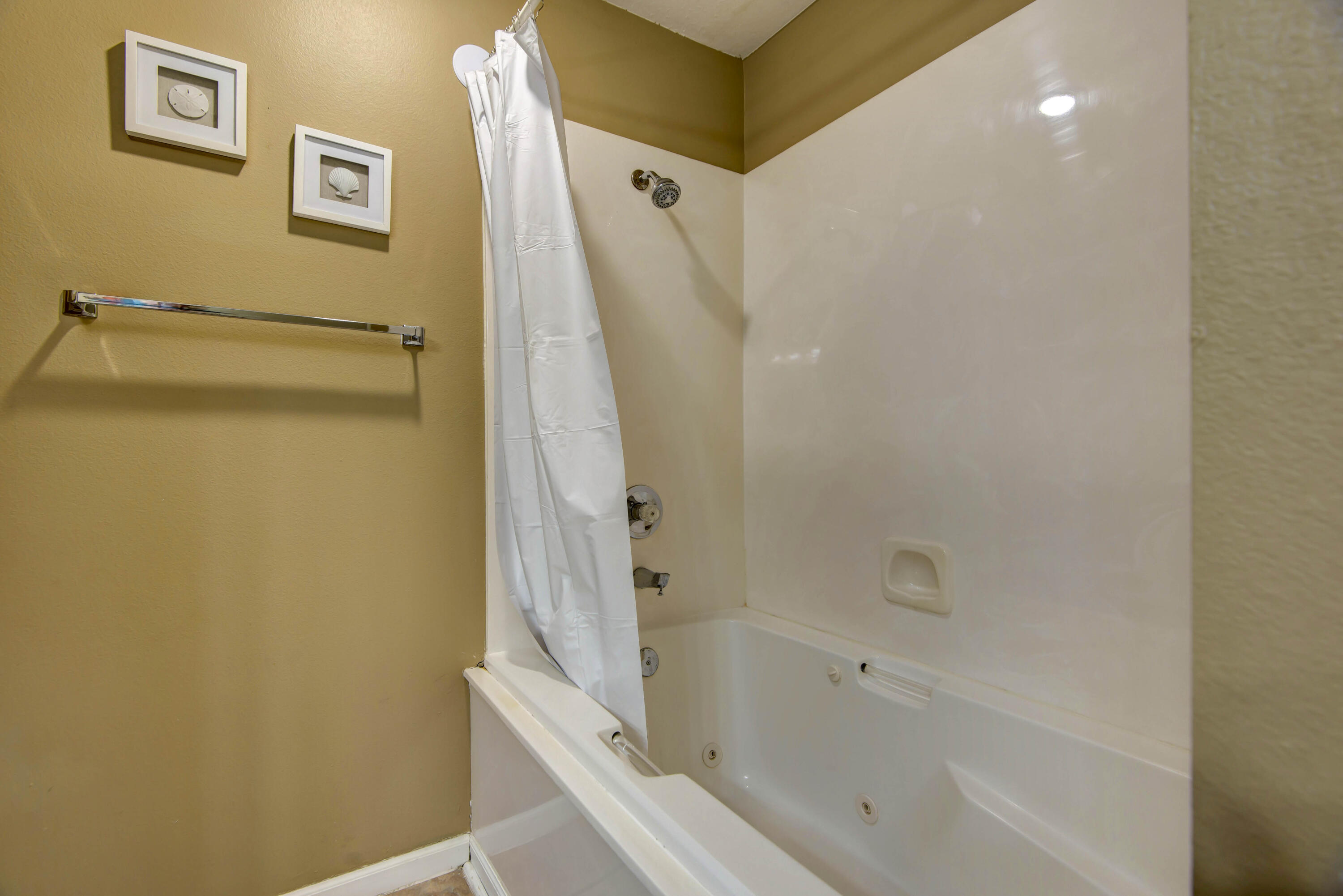 186 Bunker Ridge Drive Property Photo 17