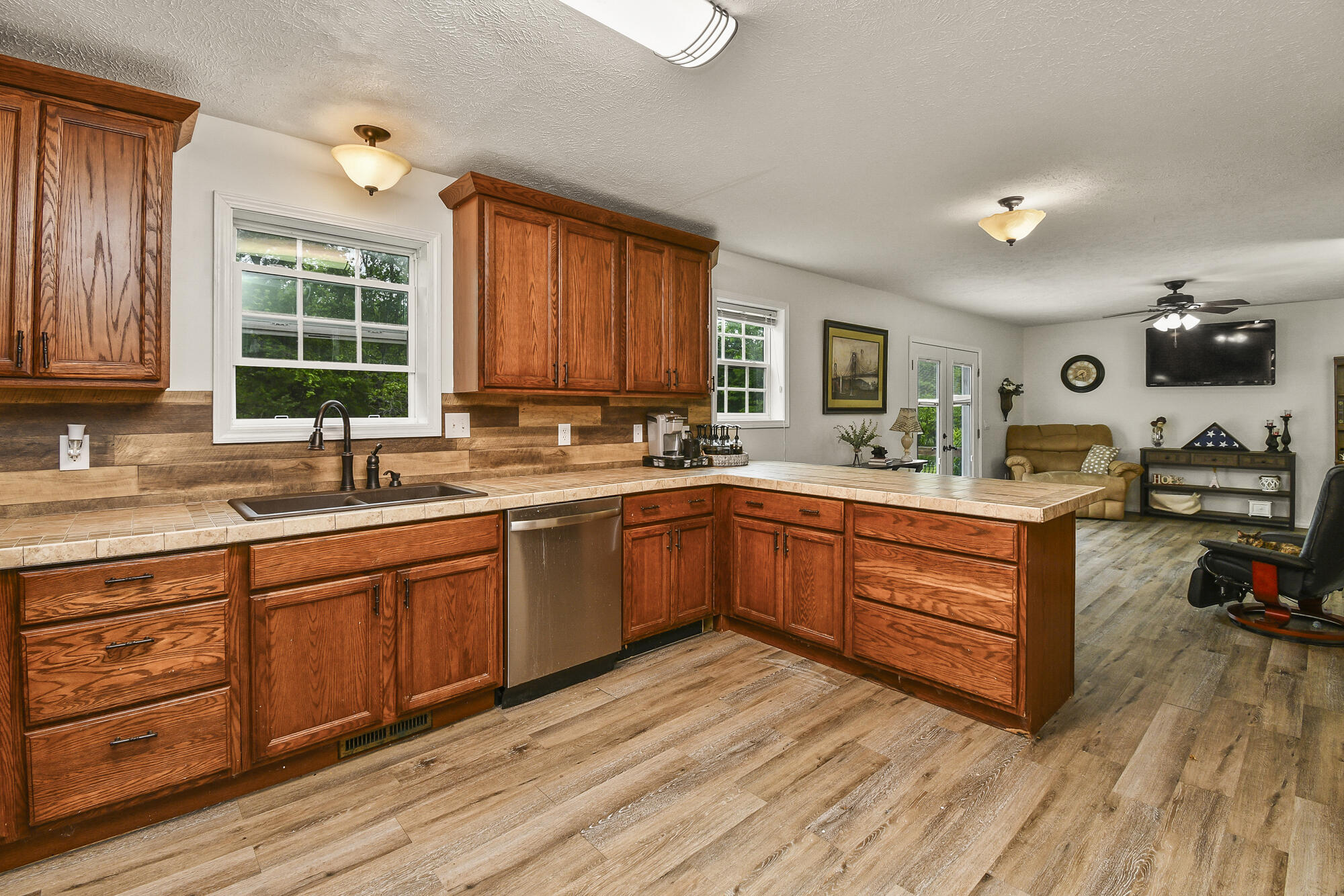 6440 State Highway B Property Photo 12