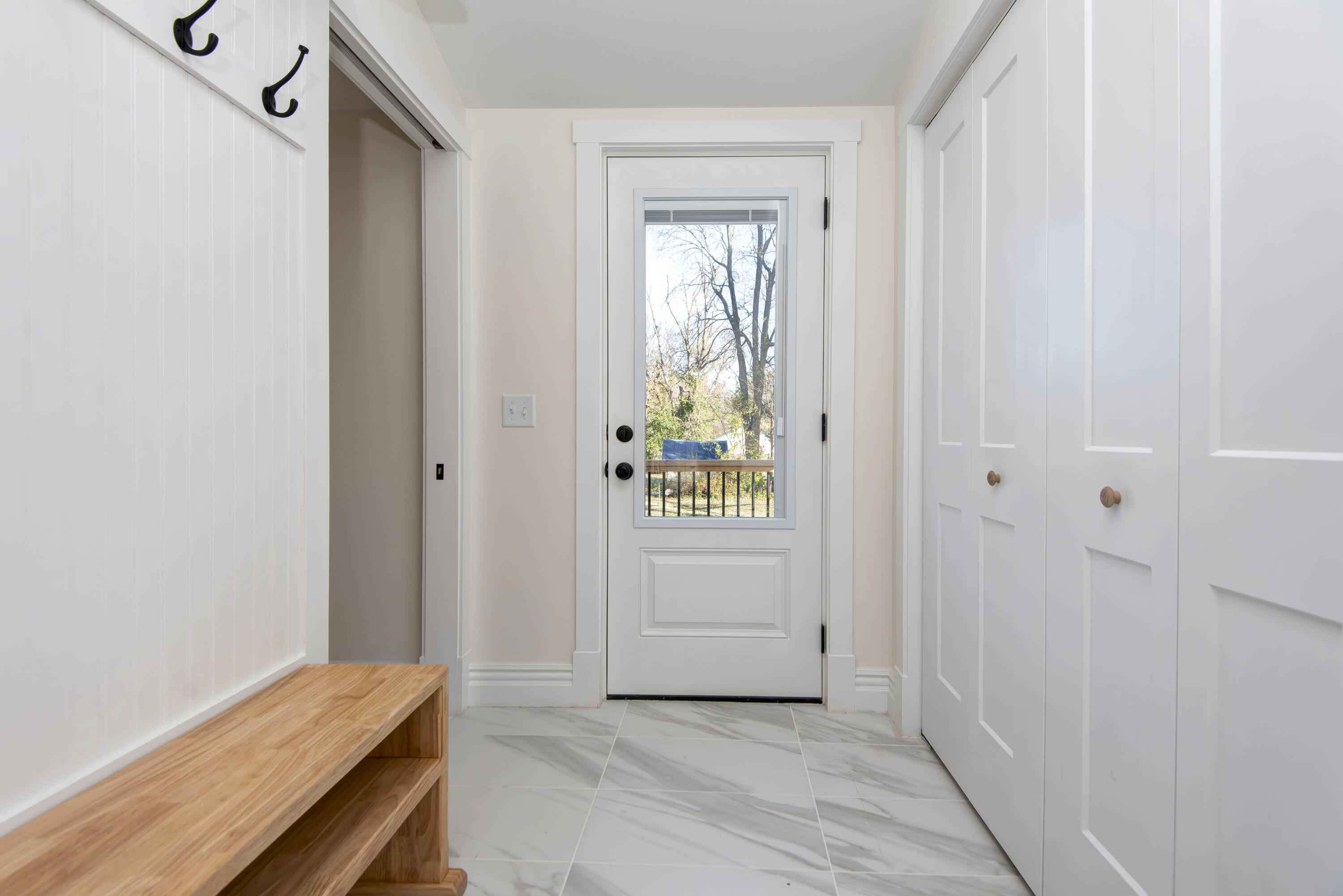 308 South 6th Avenue Property Photo 19