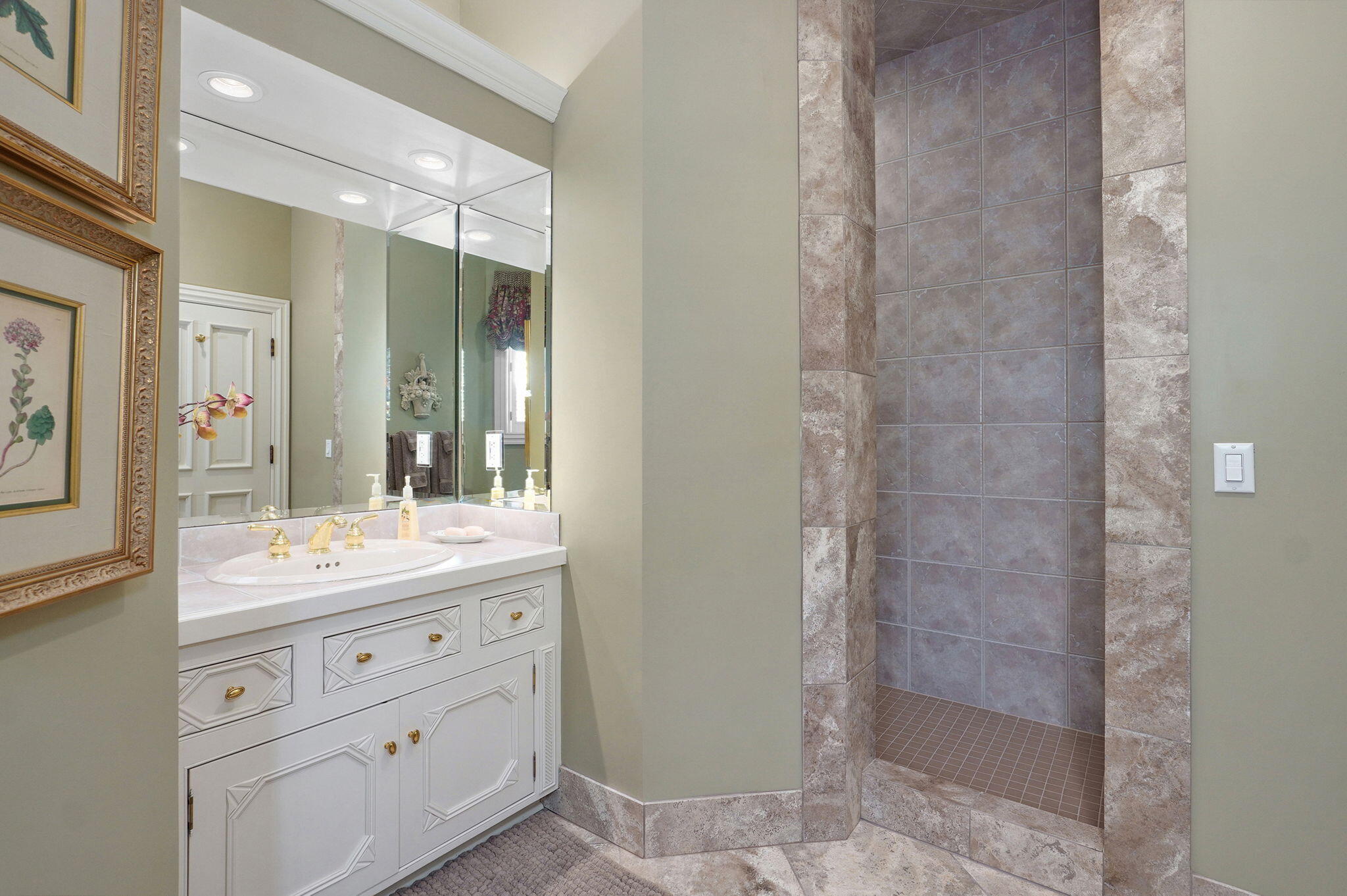 5245 South Stonehaven Drive Property Photo 81