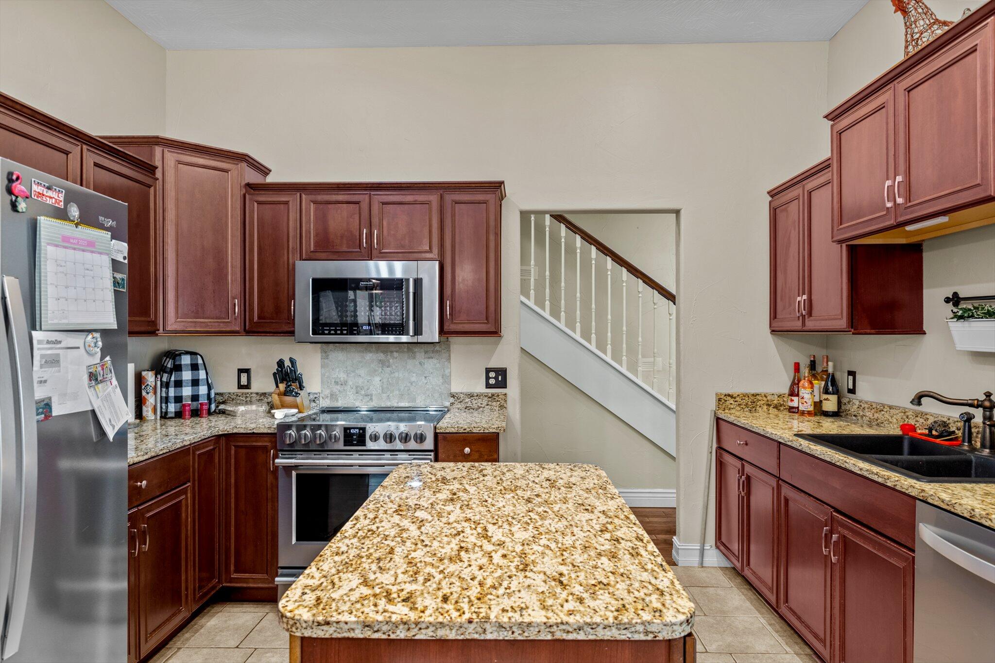 854 South Cobble Creek Boulevard Property Photo 13