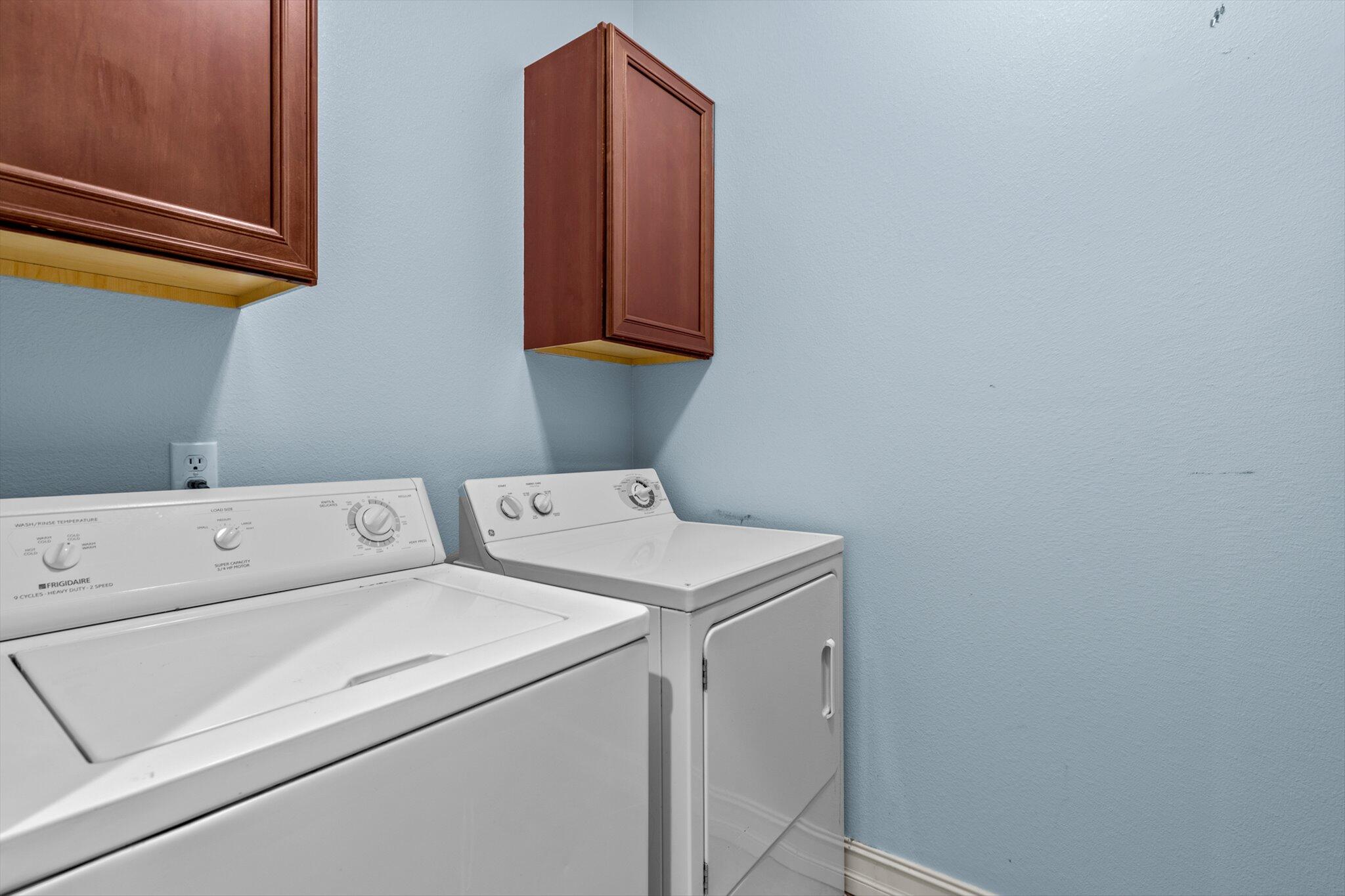 854 South Cobble Creek Boulevard Property Photo 15