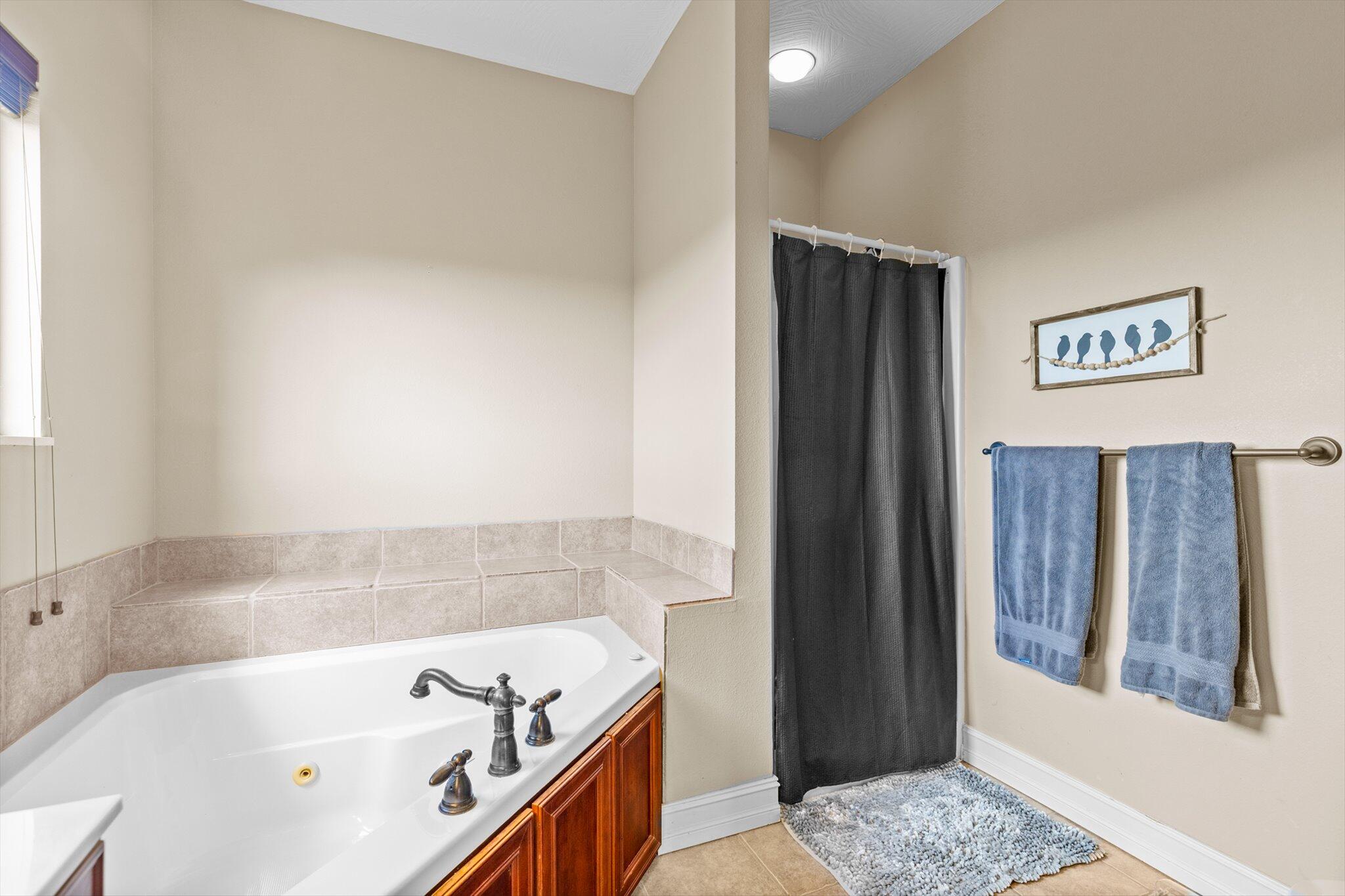 854 South Cobble Creek Boulevard Property Photo 27