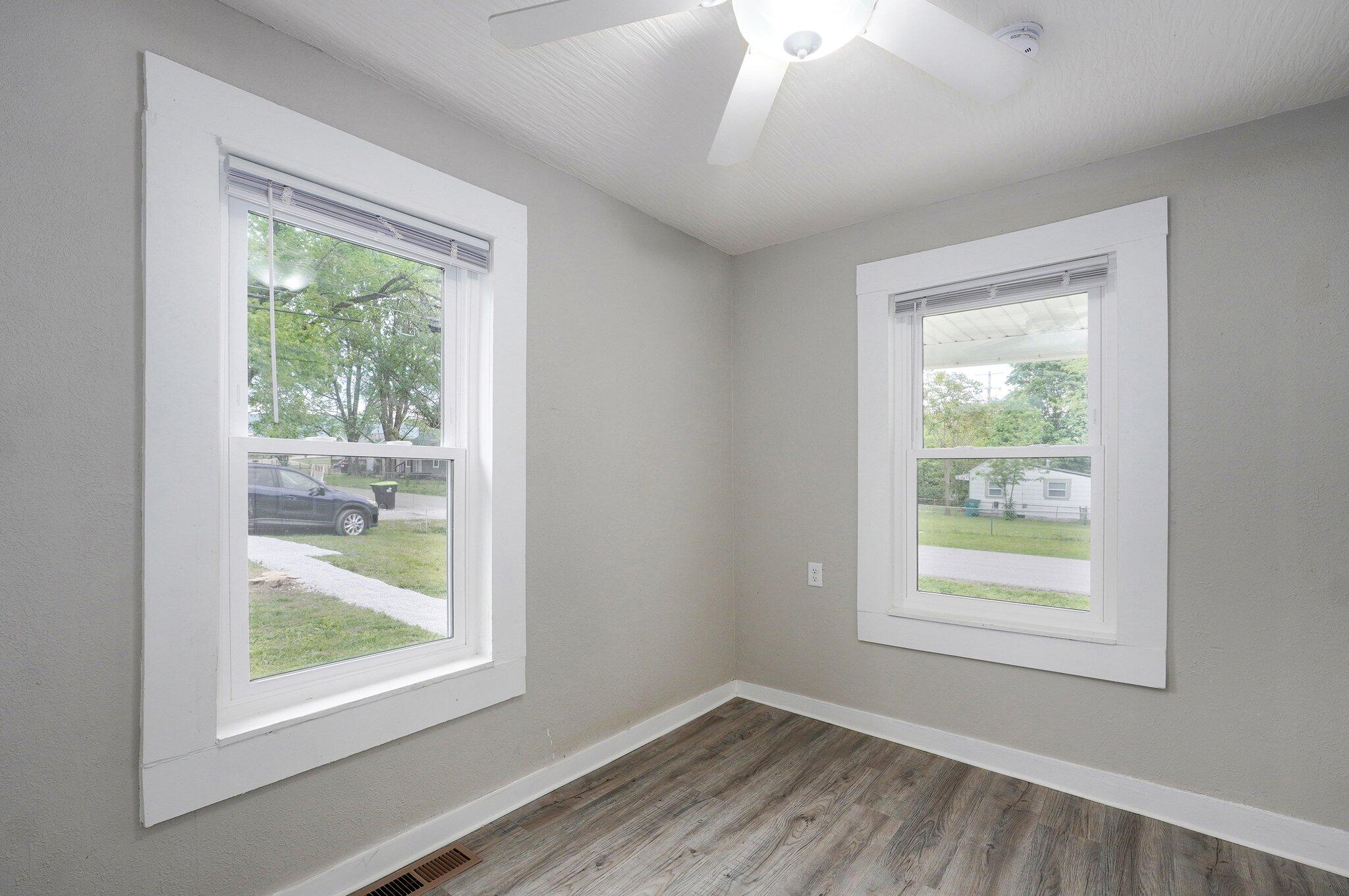 1015 North Newton Avenue Property Photo 19