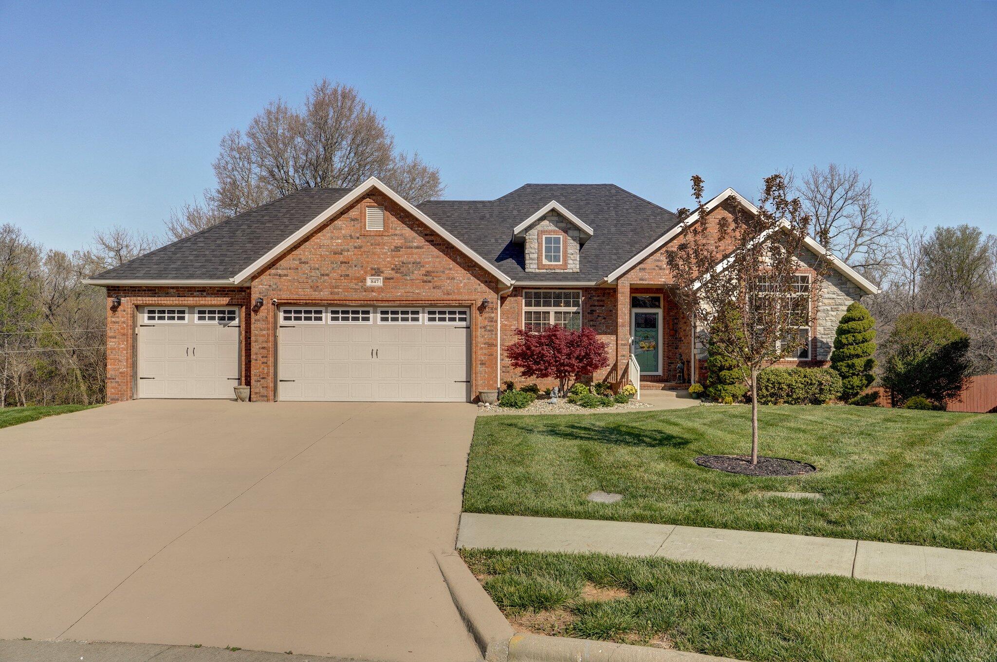 847 North Grapevine Road Property Photo 1