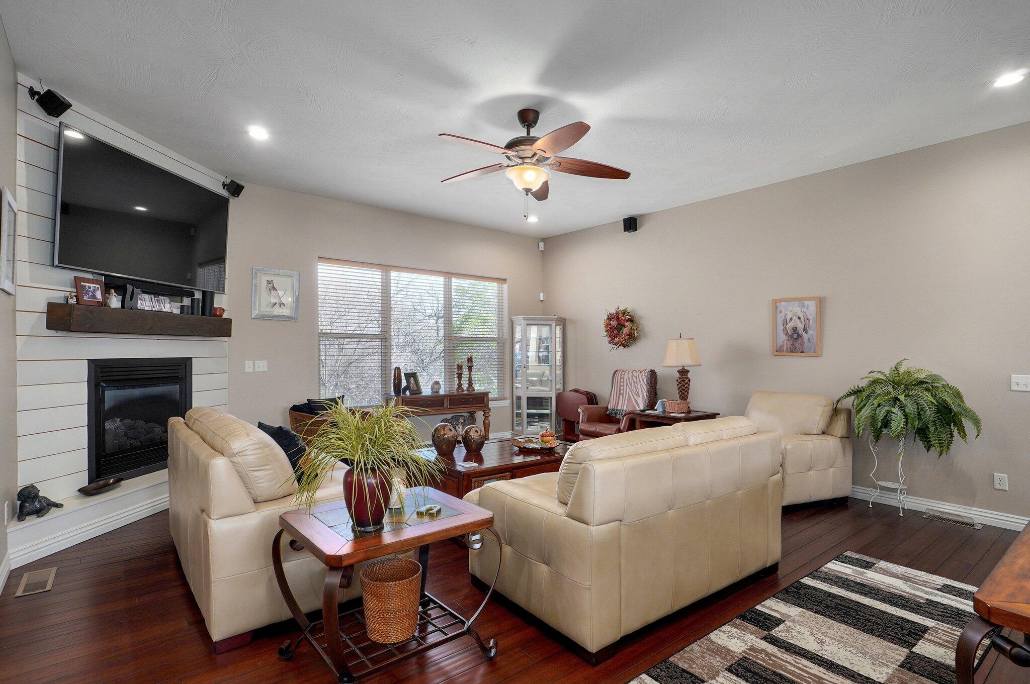 847 North Grapevine Road Property Photo 5