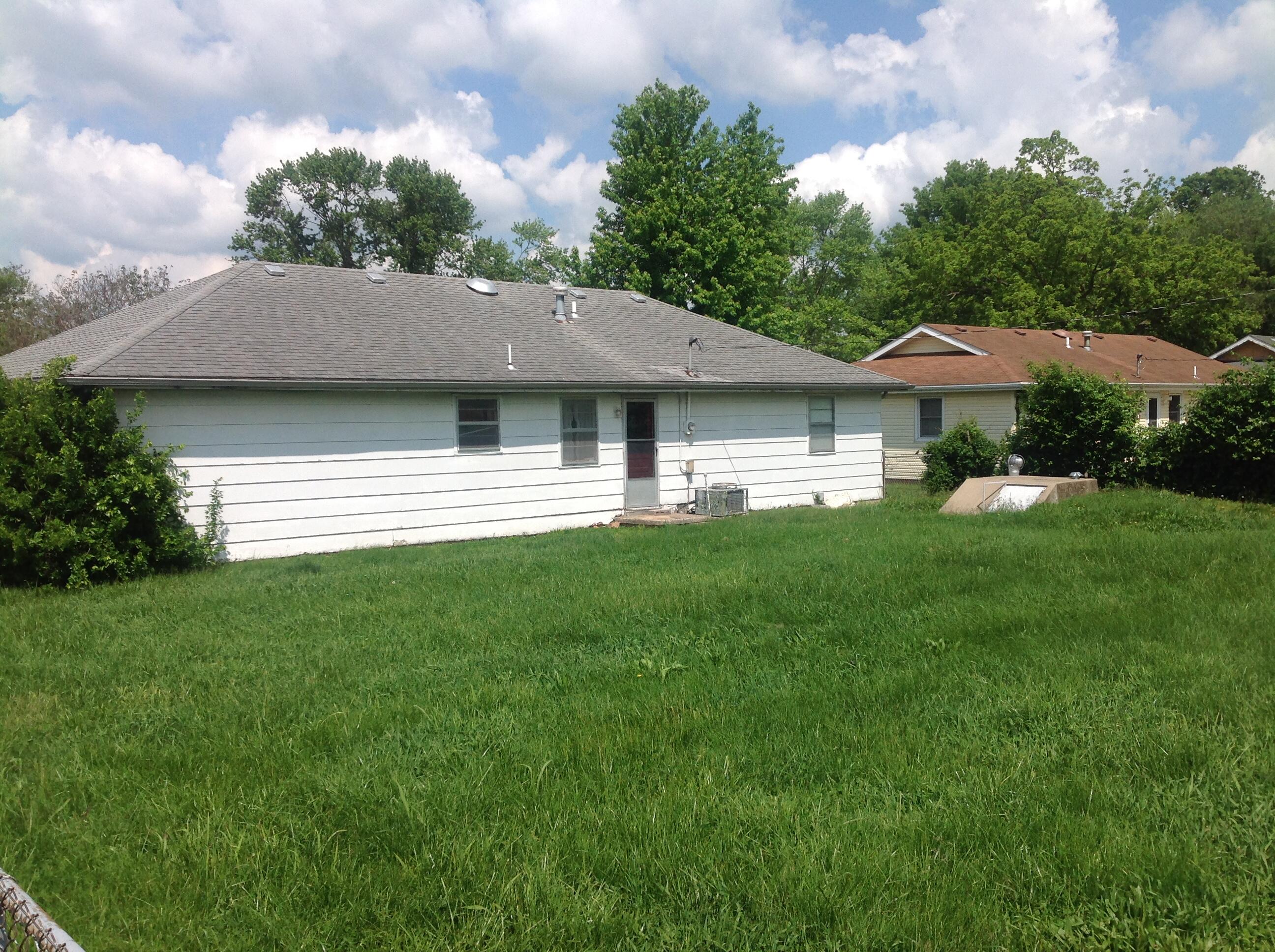 702 Frank Street Property Photo 4