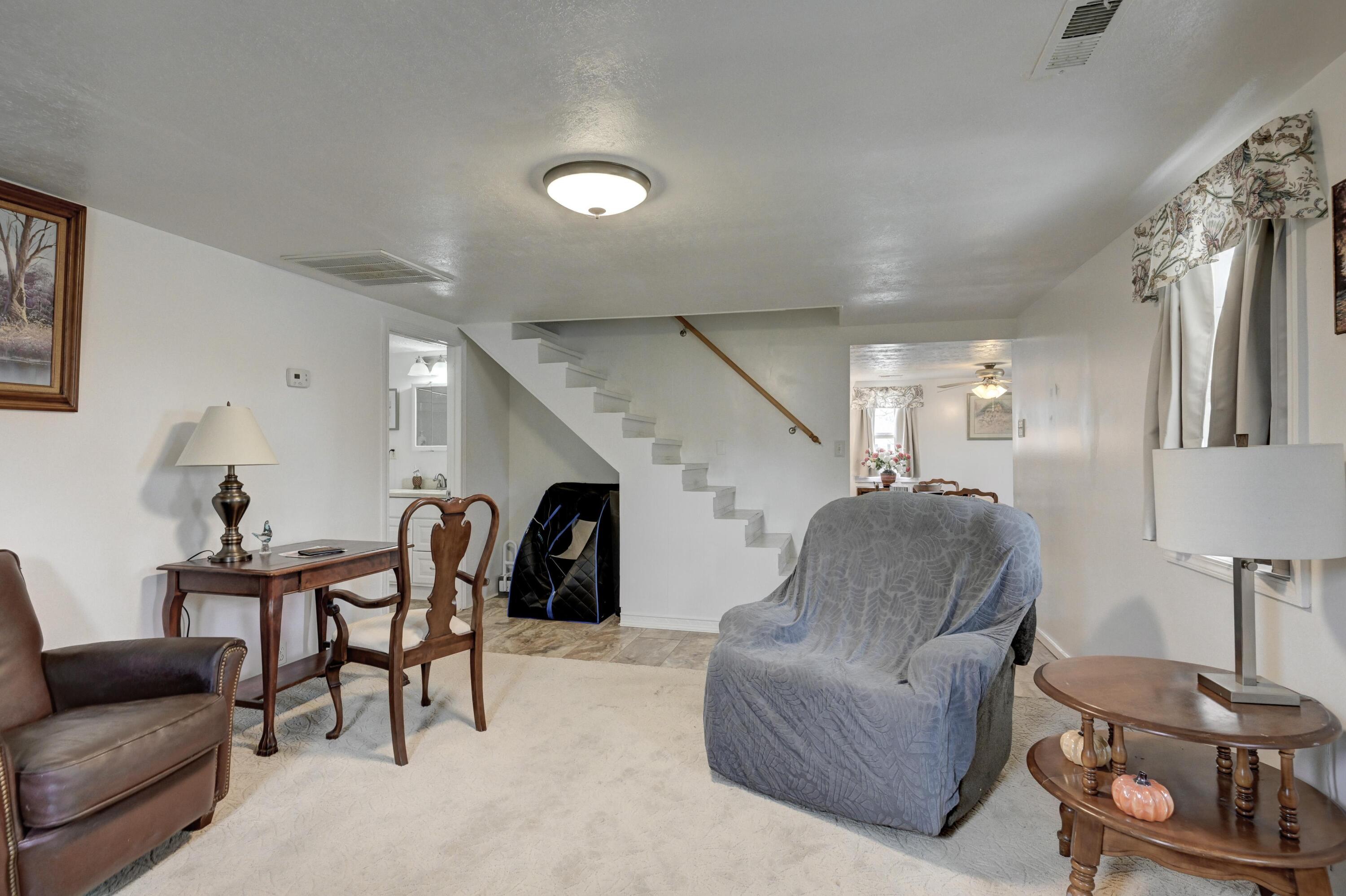 297 North Davis Street Property Photo 4