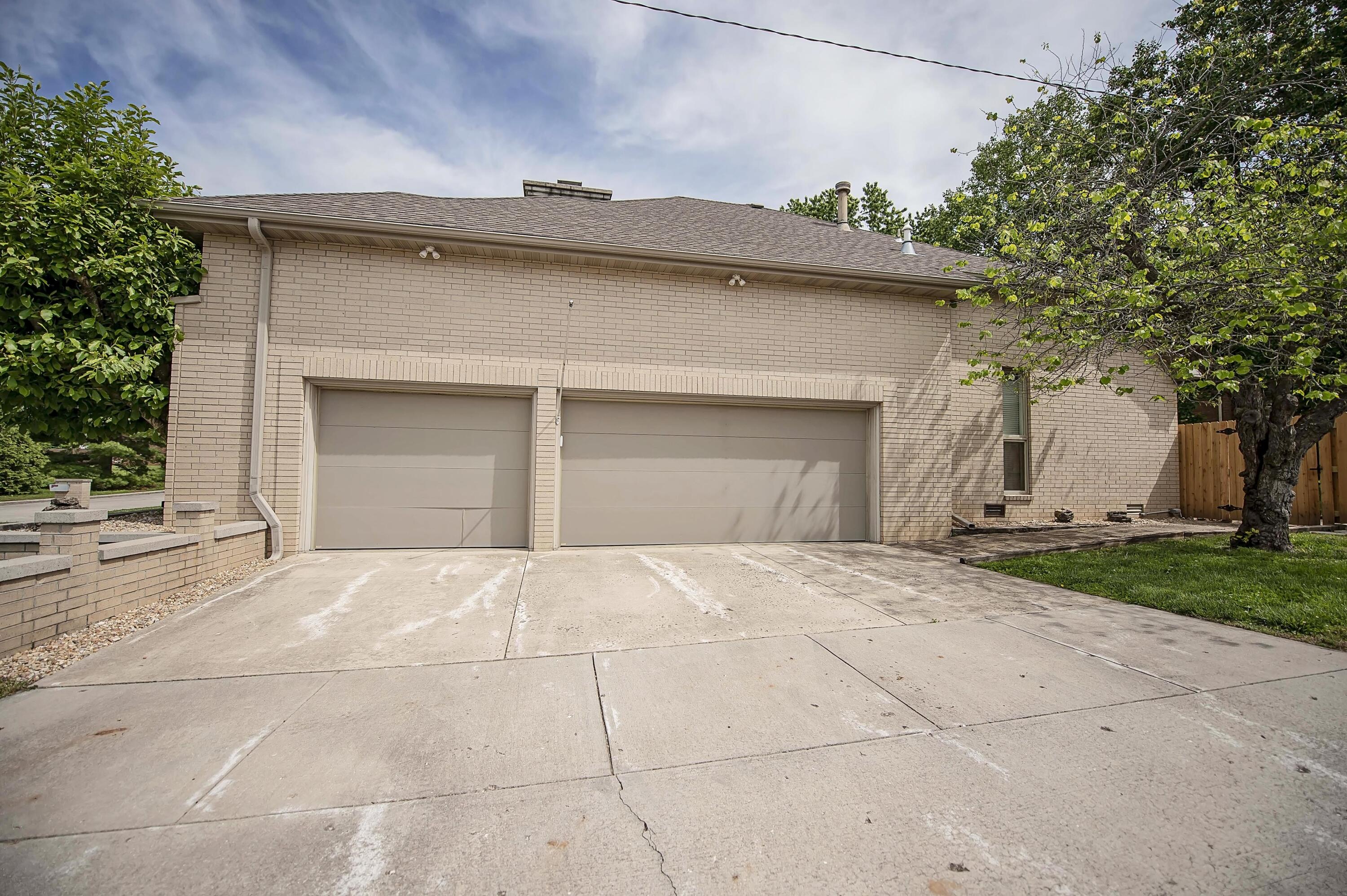 3150 South Oak Avenue Property Photo 41