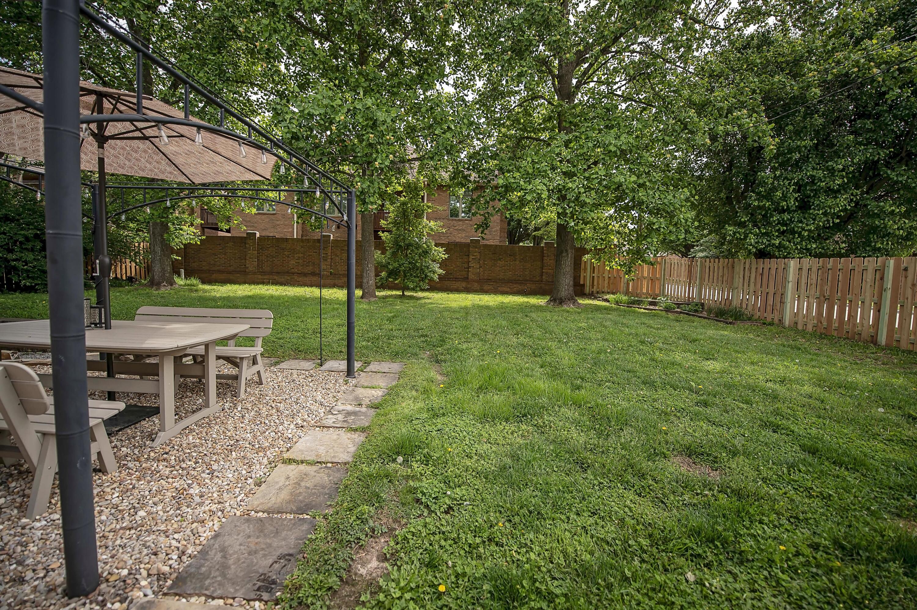 3150 South Oak Avenue Property Photo 43