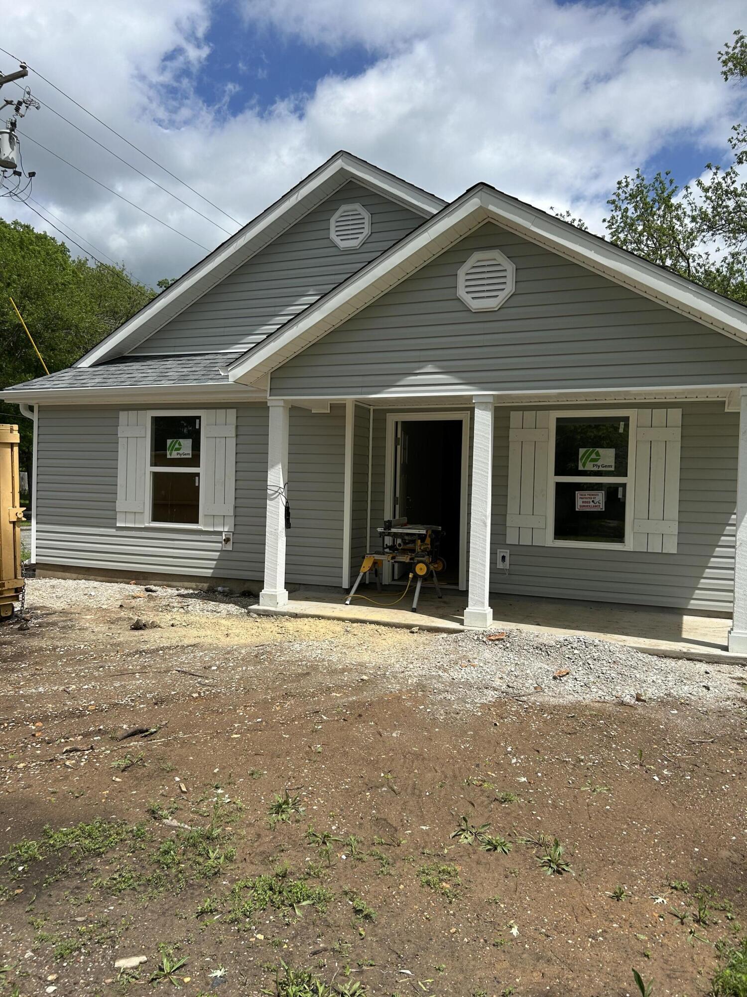 1101 South Sergeant Avenue Property Photo