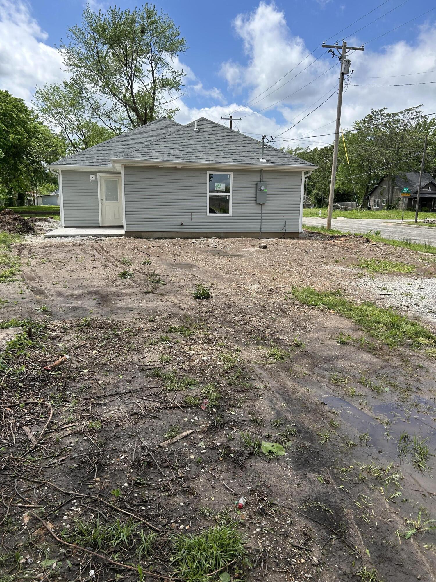 1101 South Sergeant Avenue Property Photo 1